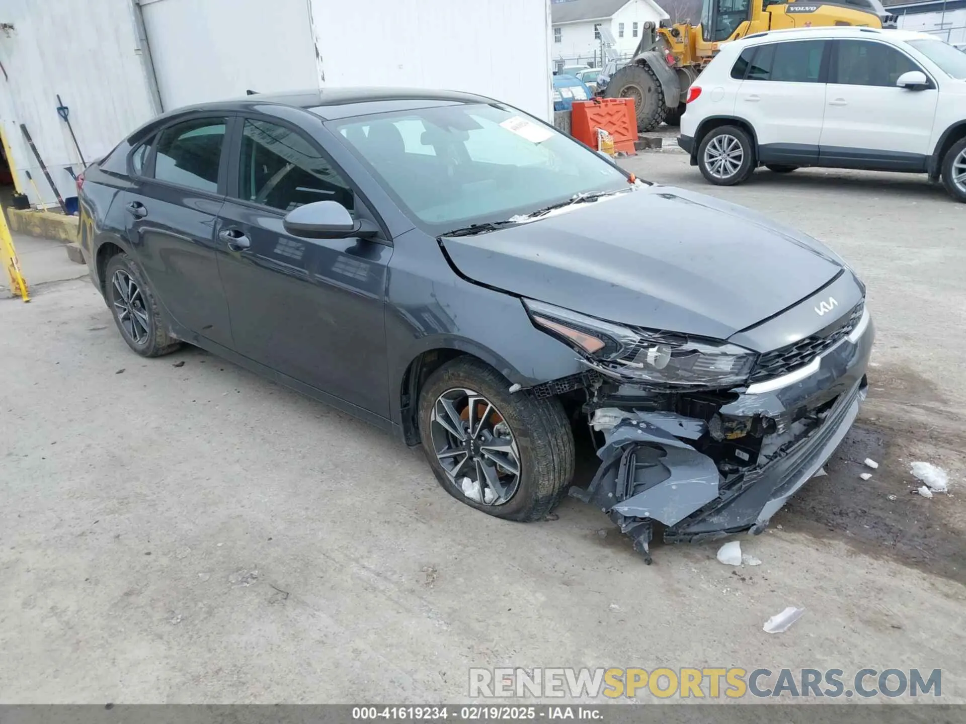 1 Фотография поврежденного автомобиля 3KPF24AD3RE816900 KIA FORTE 2024