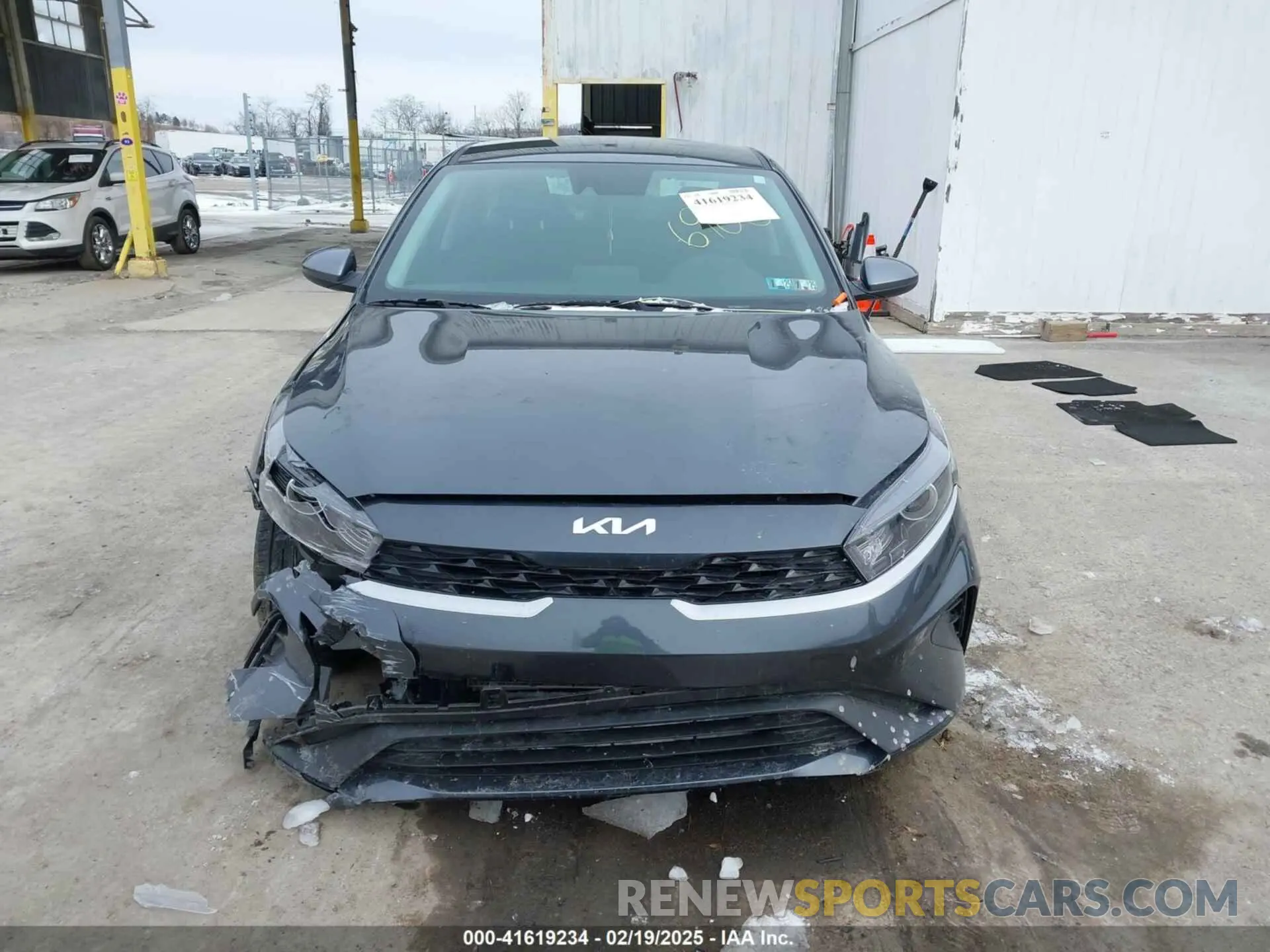 12 Фотография поврежденного автомобиля 3KPF24AD3RE816900 KIA FORTE 2024
