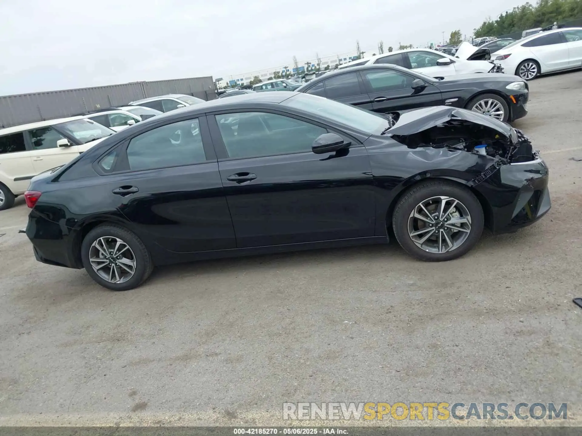 14 Фотография поврежденного автомобиля 3KPF24AD3RE817366 KIA FORTE 2024