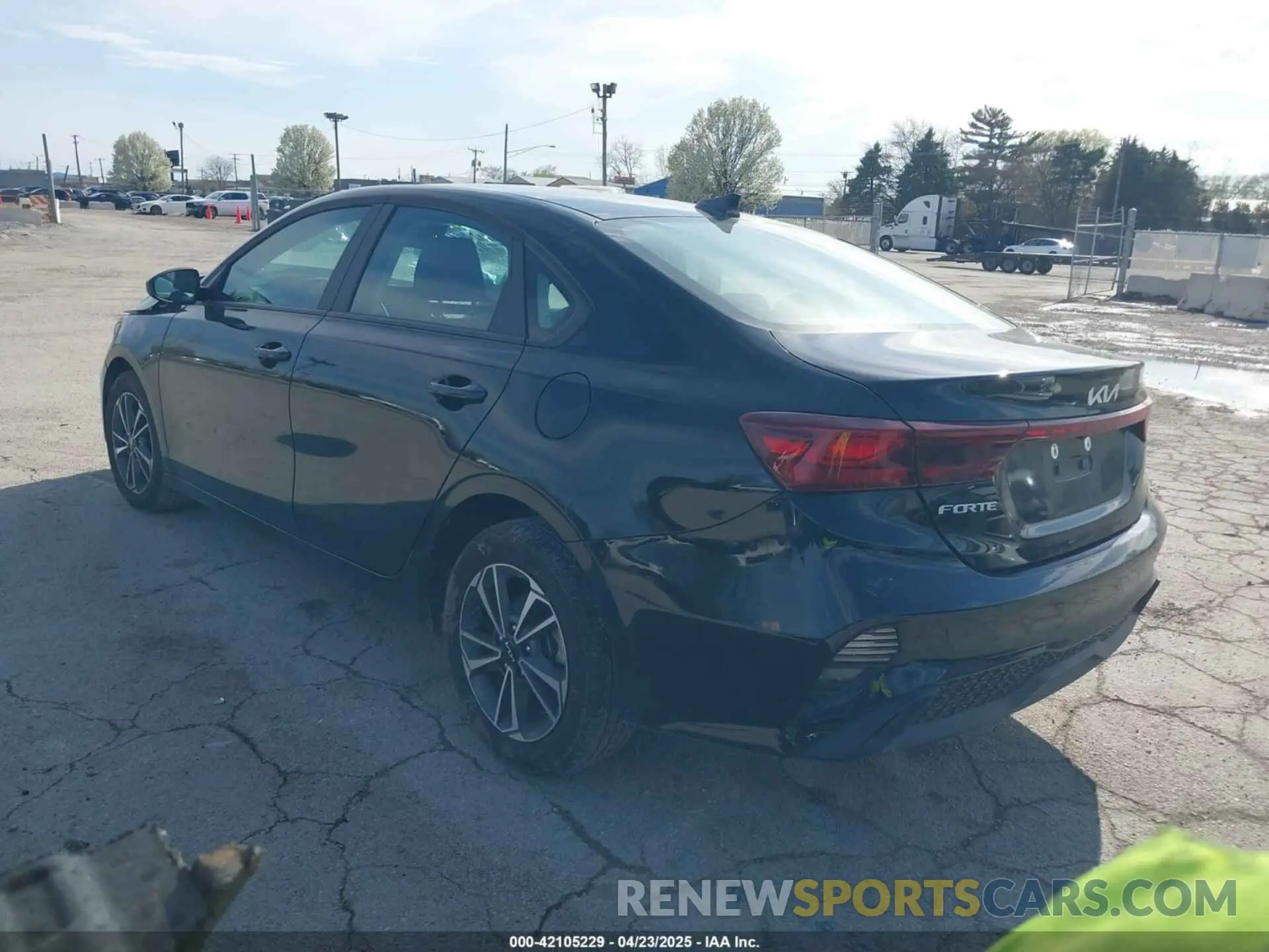 3 Фотография поврежденного автомобиля 3KPF24AD3RE817626 KIA FORTE 2024