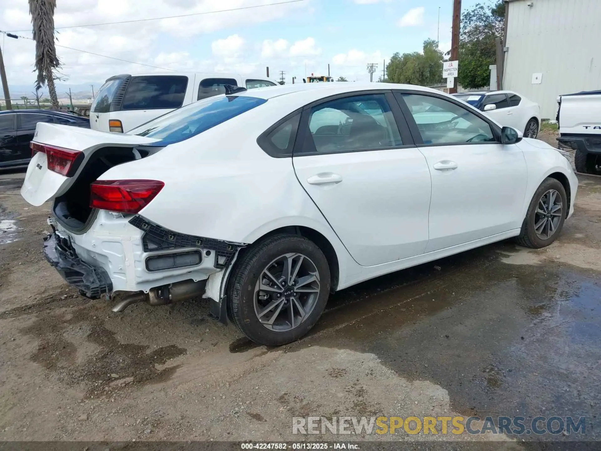 4 Фотография поврежденного автомобиля 3KPF24AD3RE819344 KIA FORTE 2024
