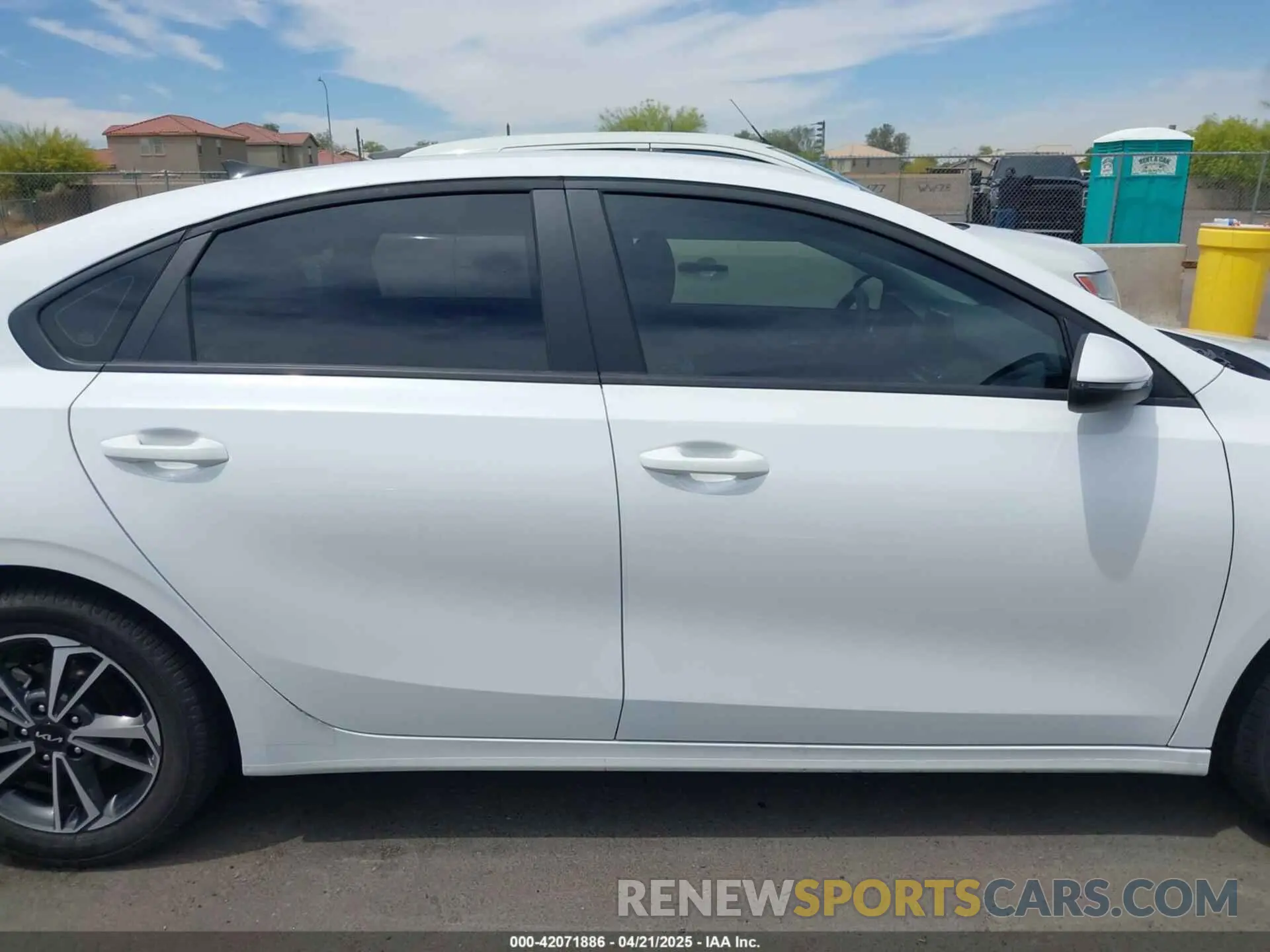 13 Фотография поврежденного автомобиля 3KPF24AD3RE820669 KIA FORTE 2024