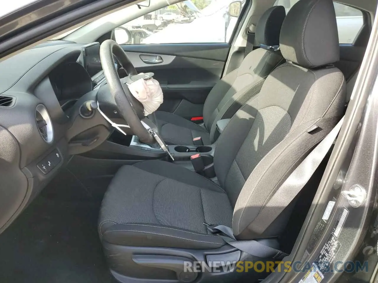 7 Фотография поврежденного автомобиля 3KPF24AD3RE826360 KIA FORTE 2024