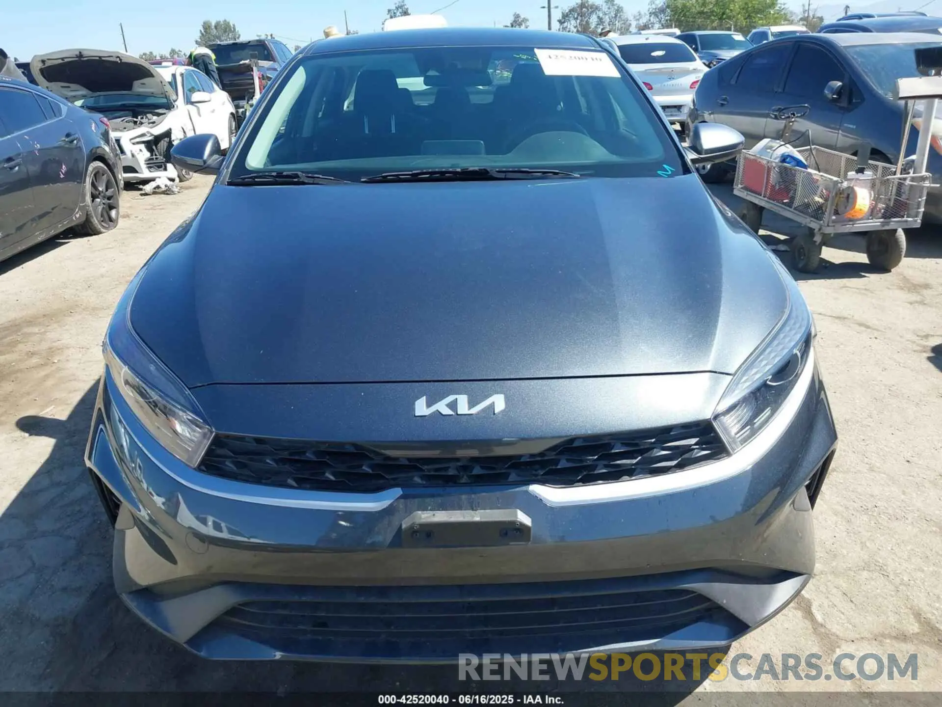 12 Фотография поврежденного автомобиля 3KPF24AD4RE730477 KIA FORTE 2024
