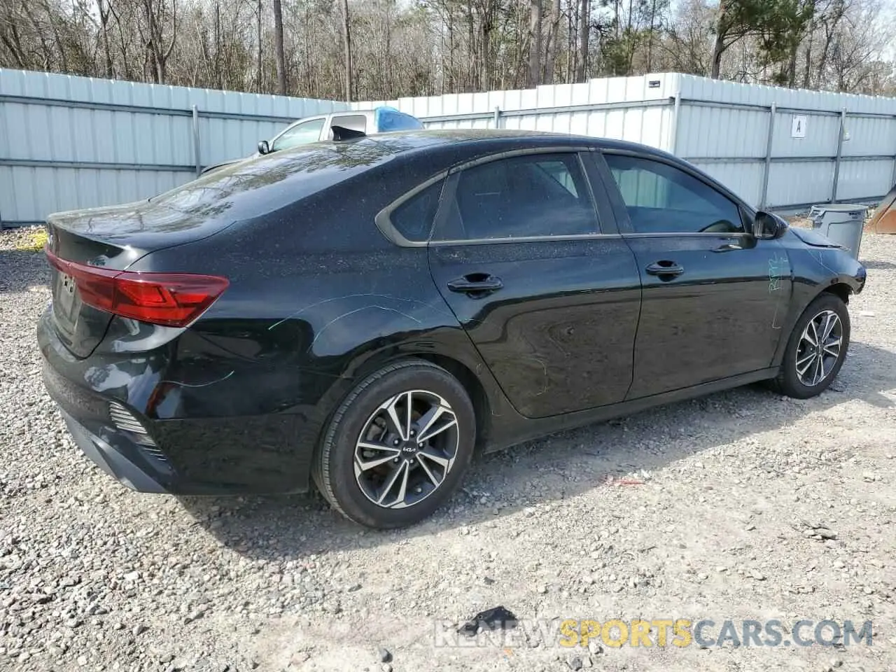 3 Фотография поврежденного автомобиля 3KPF24AD4RE777783 KIA FORTE 2024