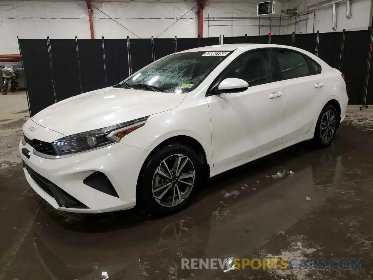 1 Photograph of a damaged car 3KPF24AD4RE792252 KIA FORTE 2024