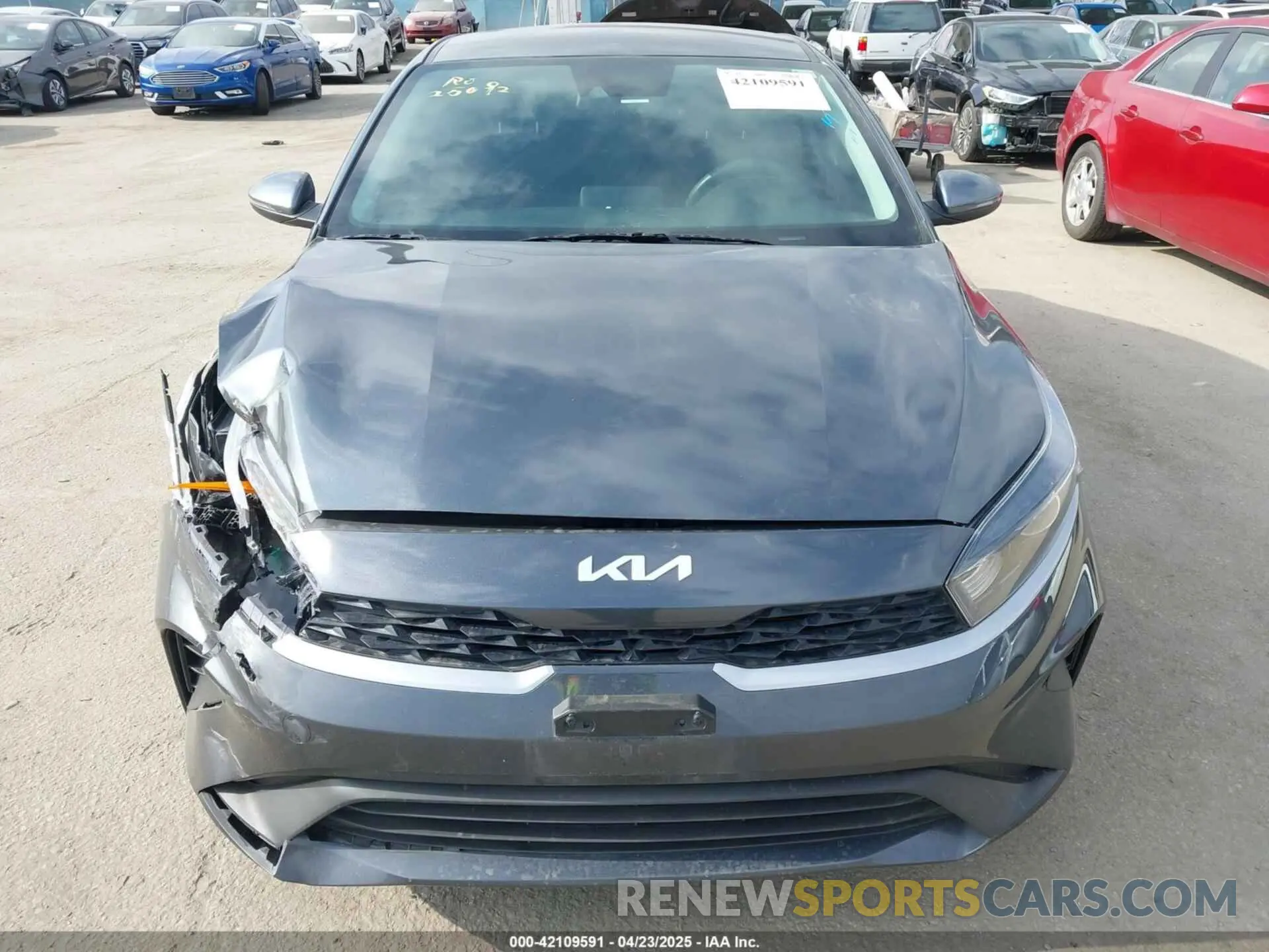 12 Photograph of a damaged car 3KPF24AD4RE801774 KIA FORTE 2024
