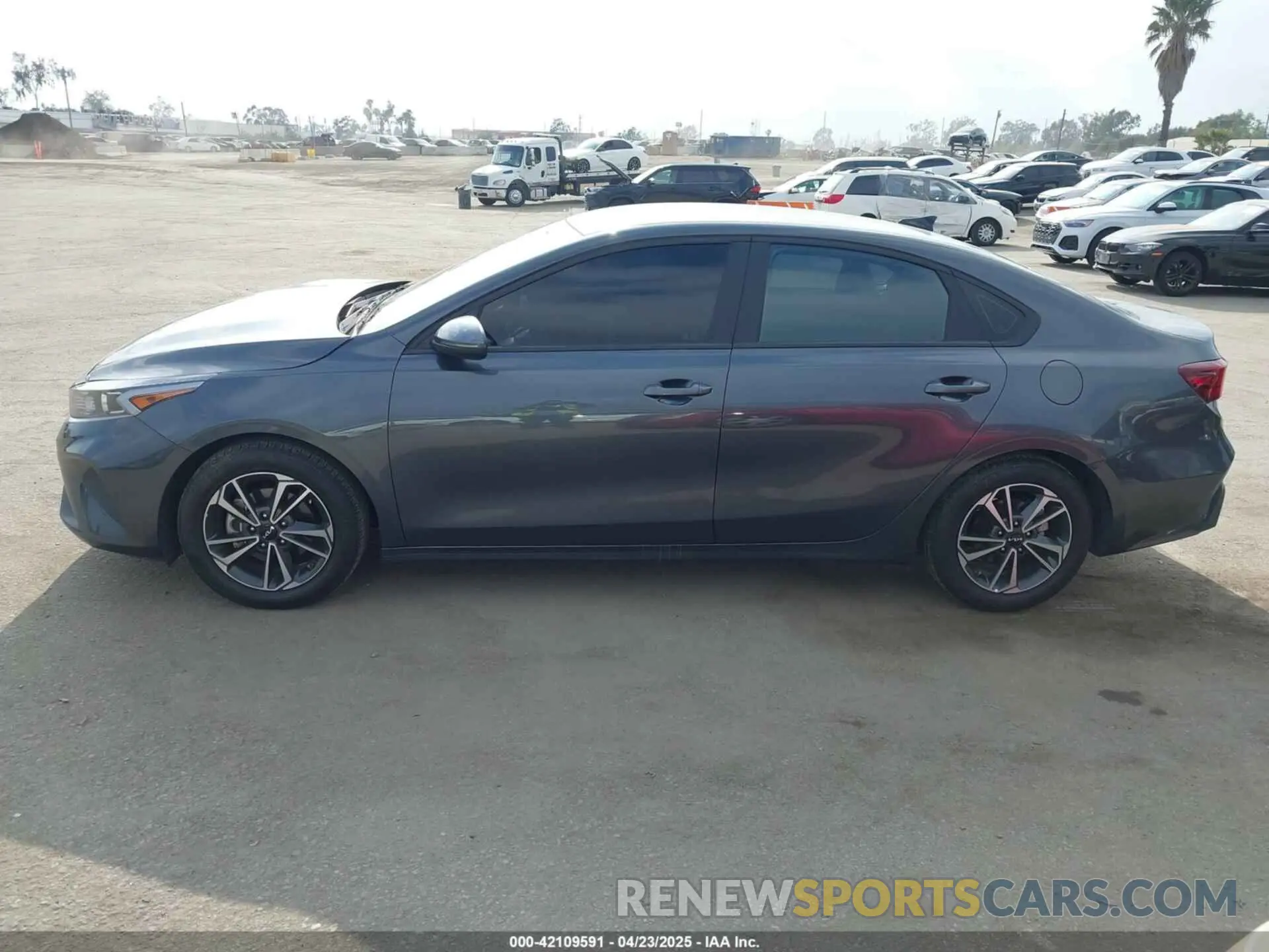 14 Photograph of a damaged car 3KPF24AD4RE801774 KIA FORTE 2024