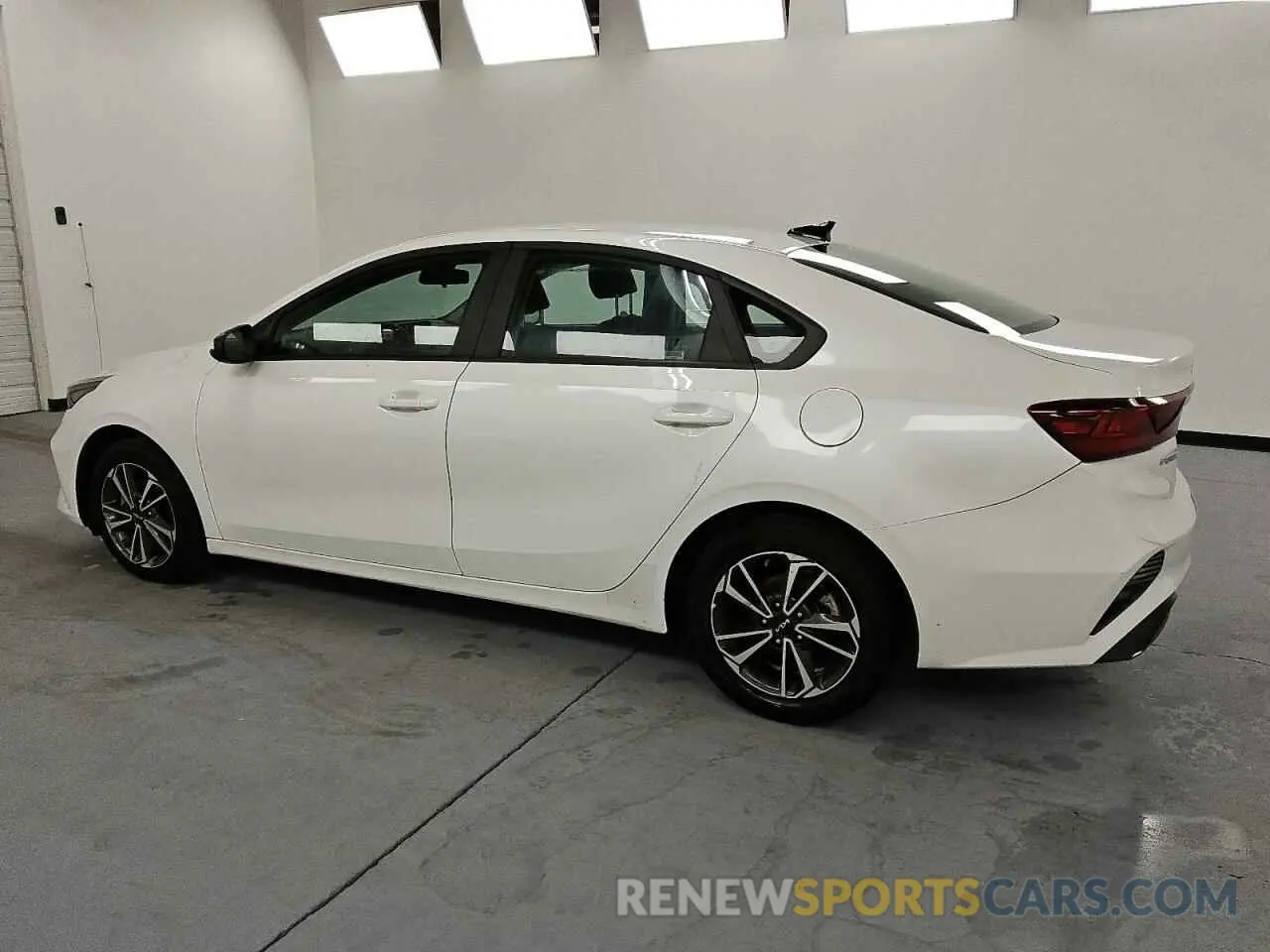 2 Photograph of a damaged car 3KPF24AD4RE807543 KIA FORTE 2024