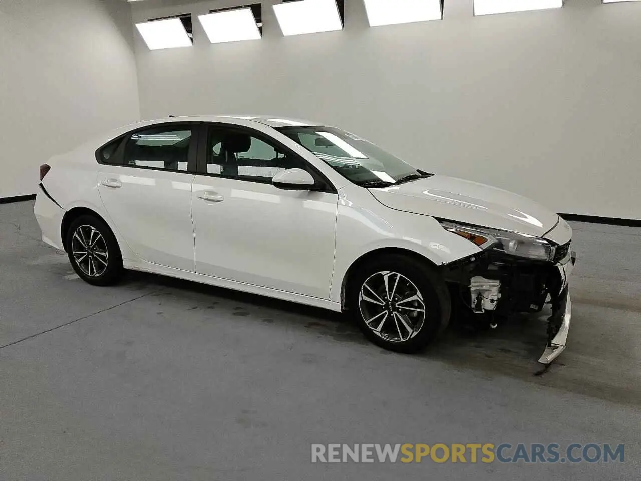 4 Photograph of a damaged car 3KPF24AD4RE807543 KIA FORTE 2024