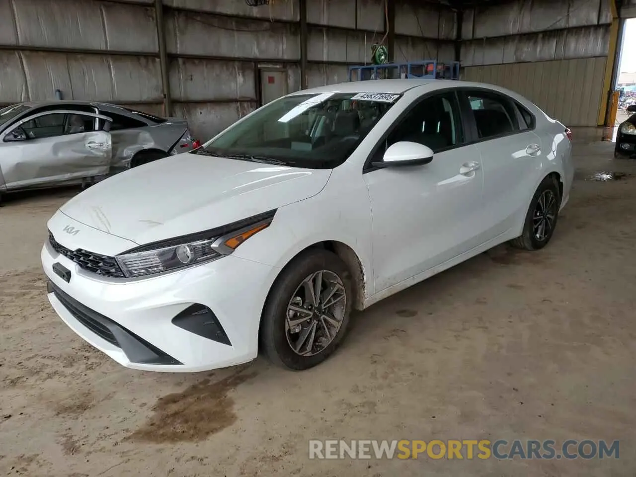 1 Photograph of a damaged car 3KPF24AD4RE810538 KIA FORTE 2024