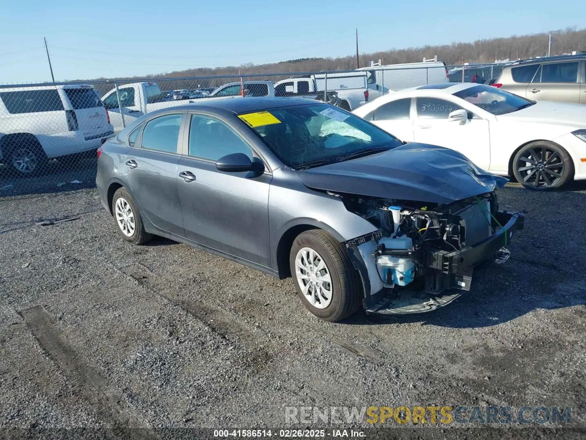 1 Photograph of a damaged car 3KPF24AD5RE687834 KIA FORTE 2024