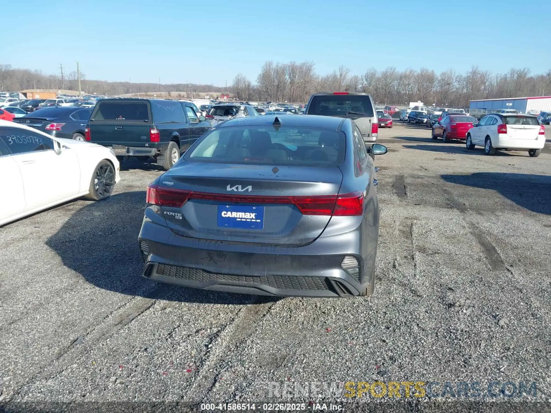 16 Photograph of a damaged car 3KPF24AD5RE687834 KIA FORTE 2024