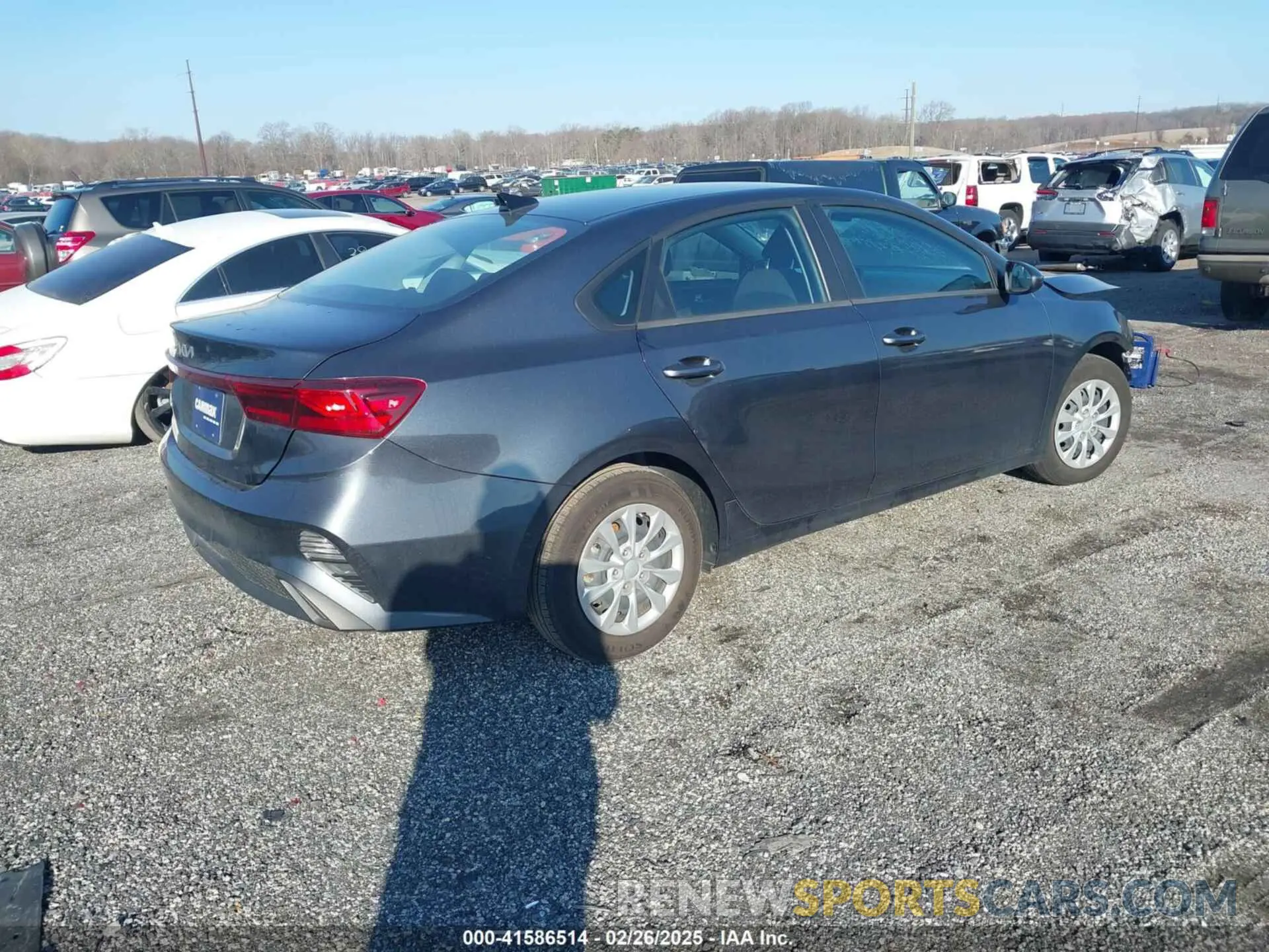 4 Photograph of a damaged car 3KPF24AD5RE687834 KIA FORTE 2024