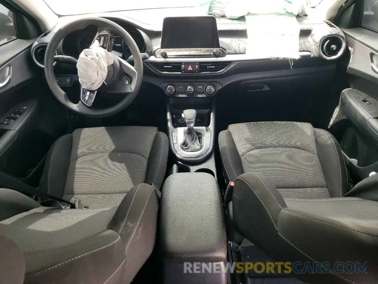 8 Фотография поврежденного автомобиля 3KPF24AD5RE698431 KIA FORTE 2024