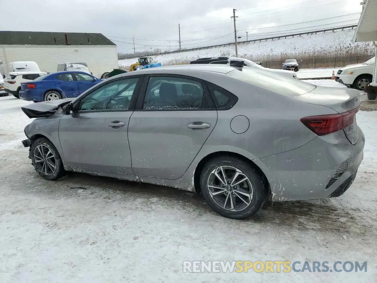 2 Фотография поврежденного автомобиля 3KPF24AD5RE702395 KIA FORTE 2024