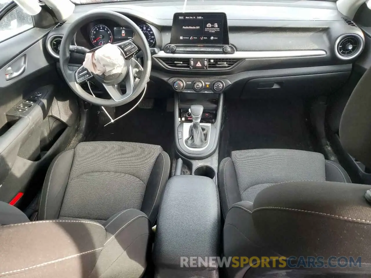 8 Фотография поврежденного автомобиля 3KPF24AD5RE702395 KIA FORTE 2024