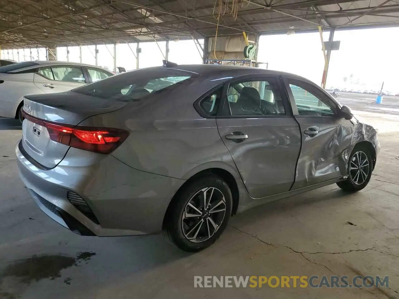 3 Photograph of a damaged car 3KPF24AD5RE723957 KIA FORTE 2024