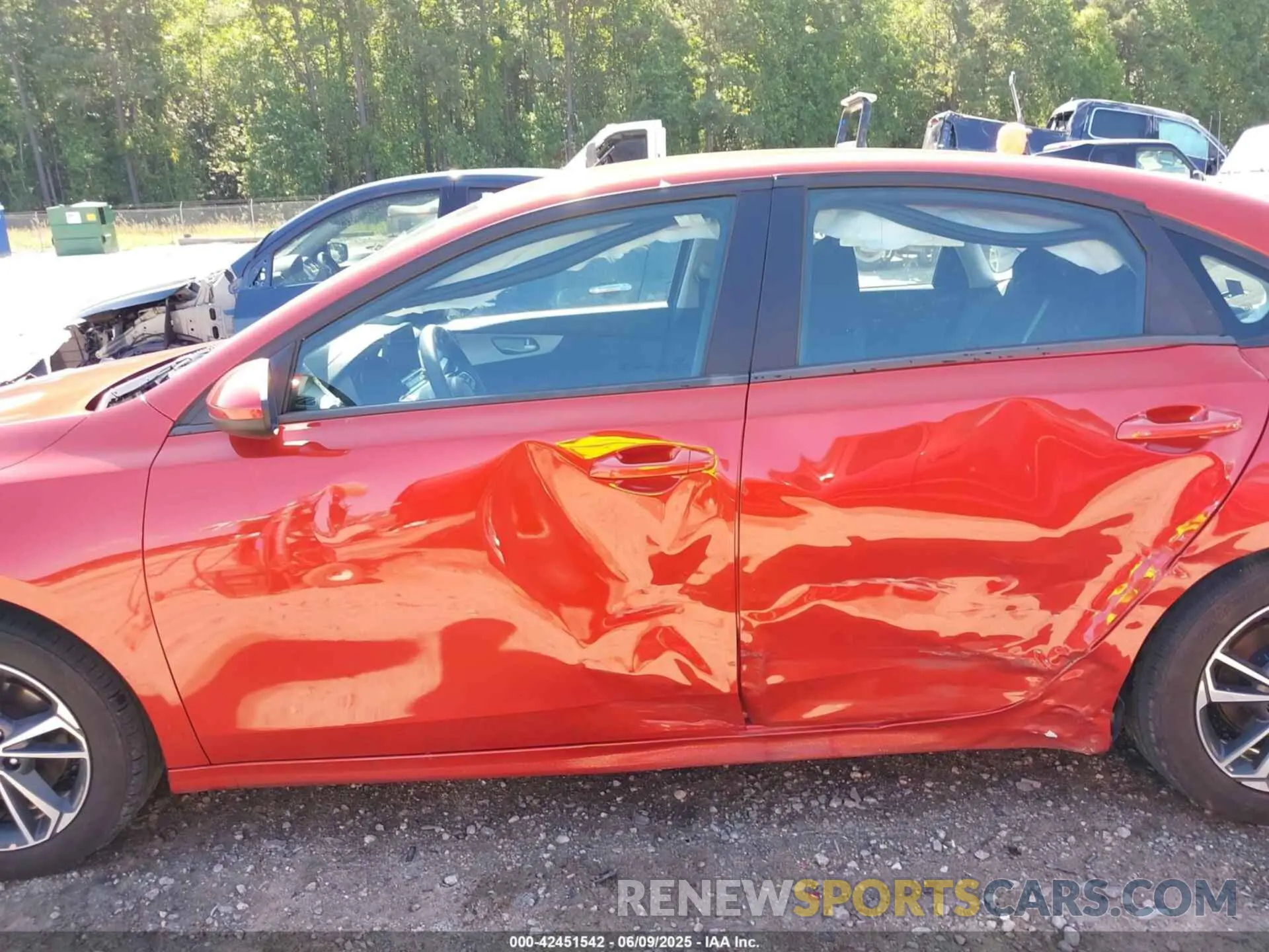 14 Фотография поврежденного автомобиля 3KPF24AD5RE726437 KIA FORTE 2024