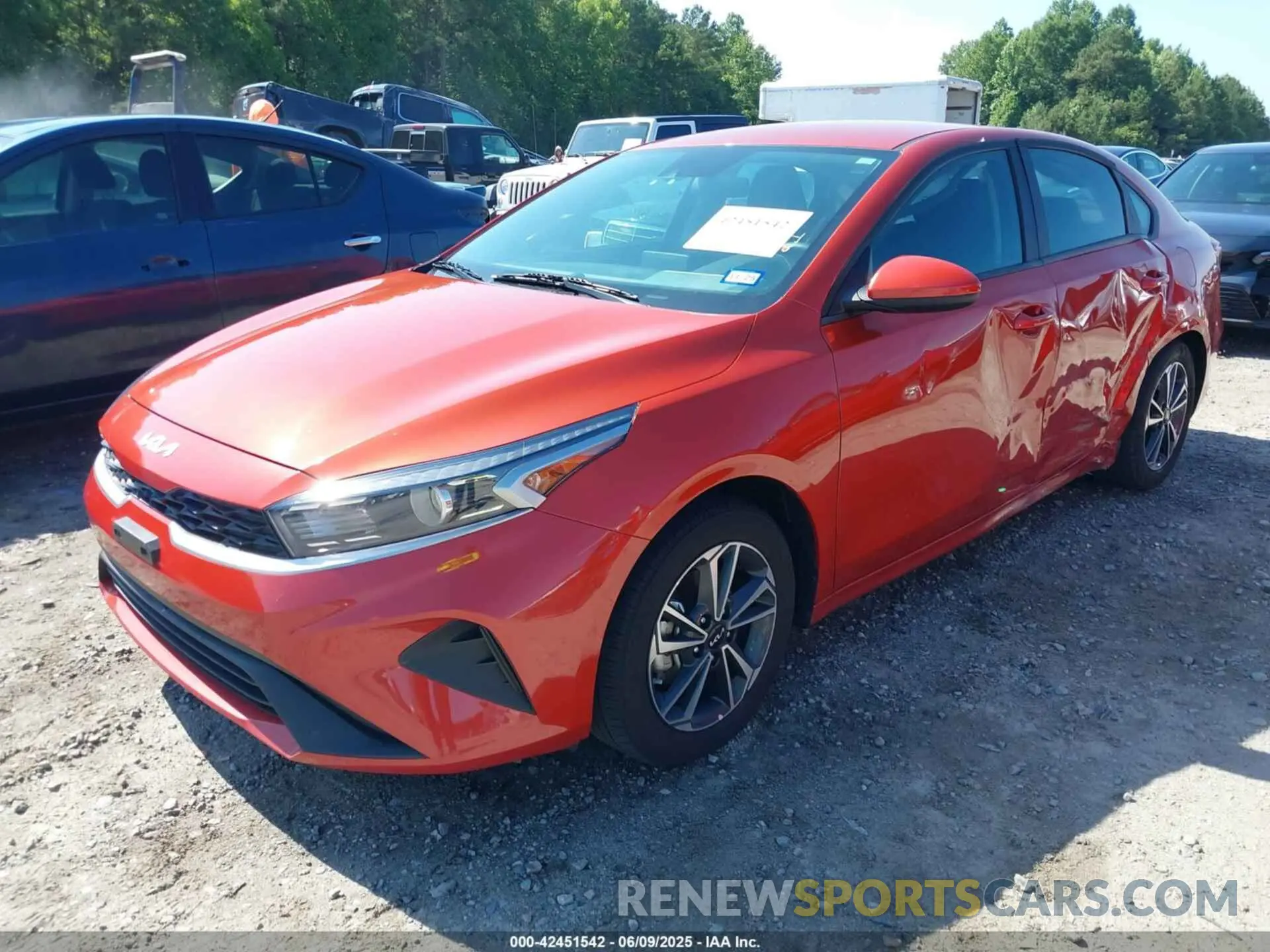 2 Фотография поврежденного автомобиля 3KPF24AD5RE726437 KIA FORTE 2024