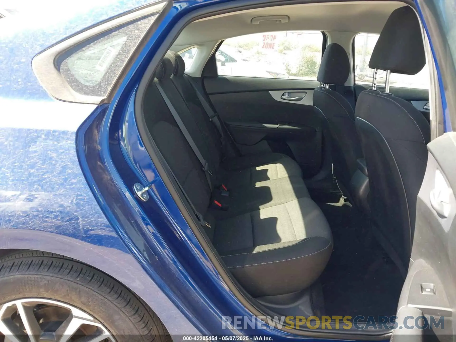 8 Фотография поврежденного автомобиля 3KPF24AD5RE728317 KIA FORTE 2024