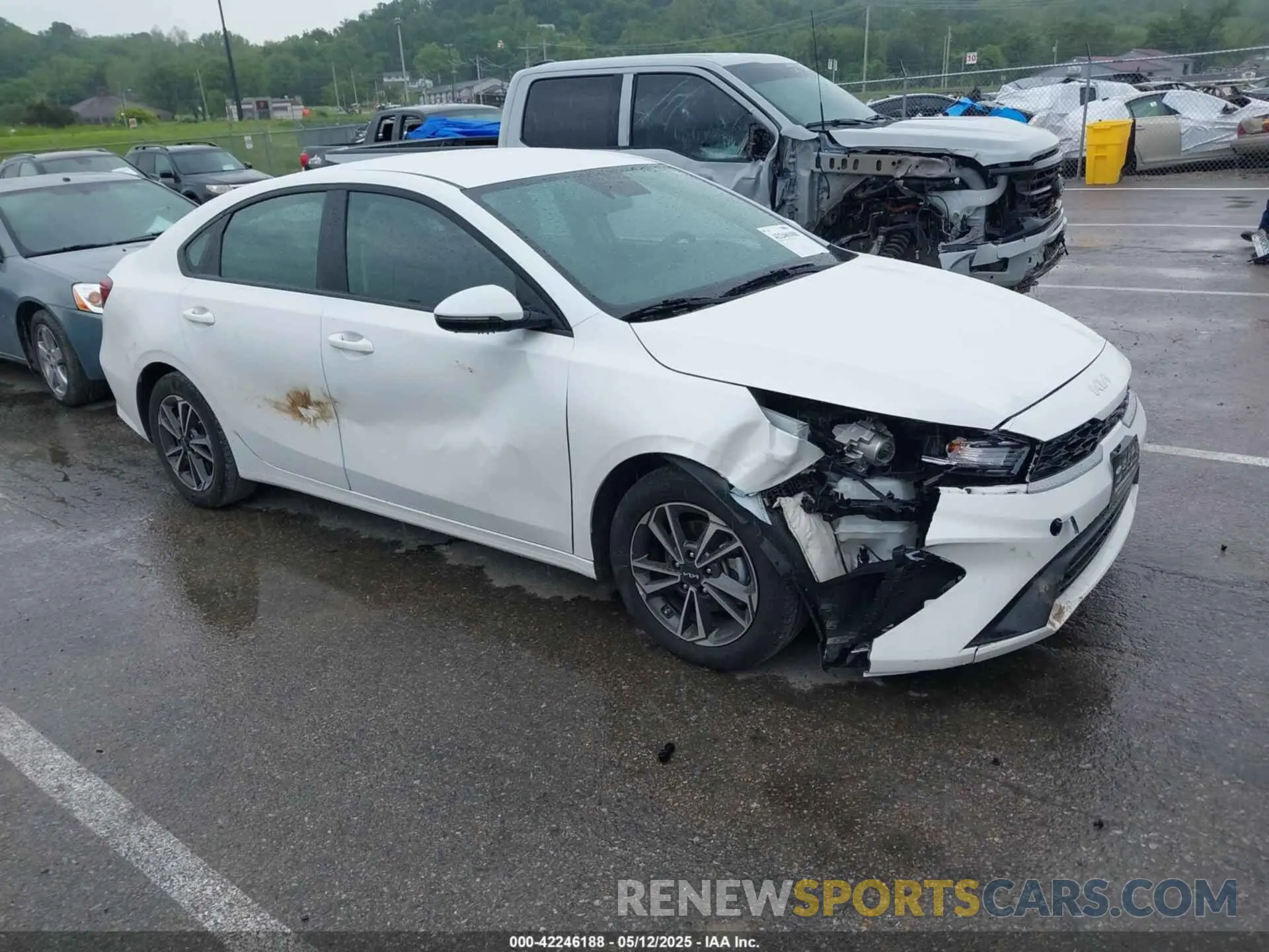 1 Фотография поврежденного автомобиля 3KPF24AD5RE738460 KIA FORTE 2024