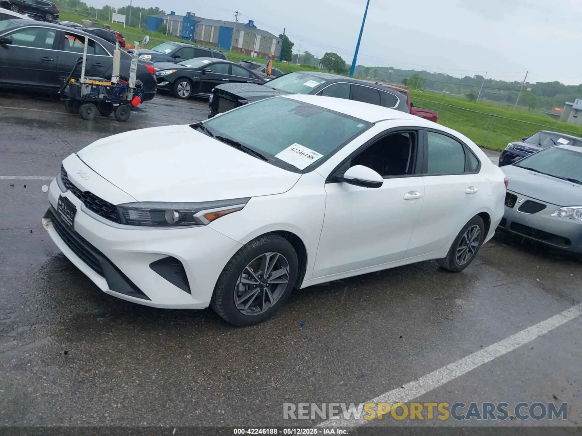 14 Фотография поврежденного автомобиля 3KPF24AD5RE738460 KIA FORTE 2024