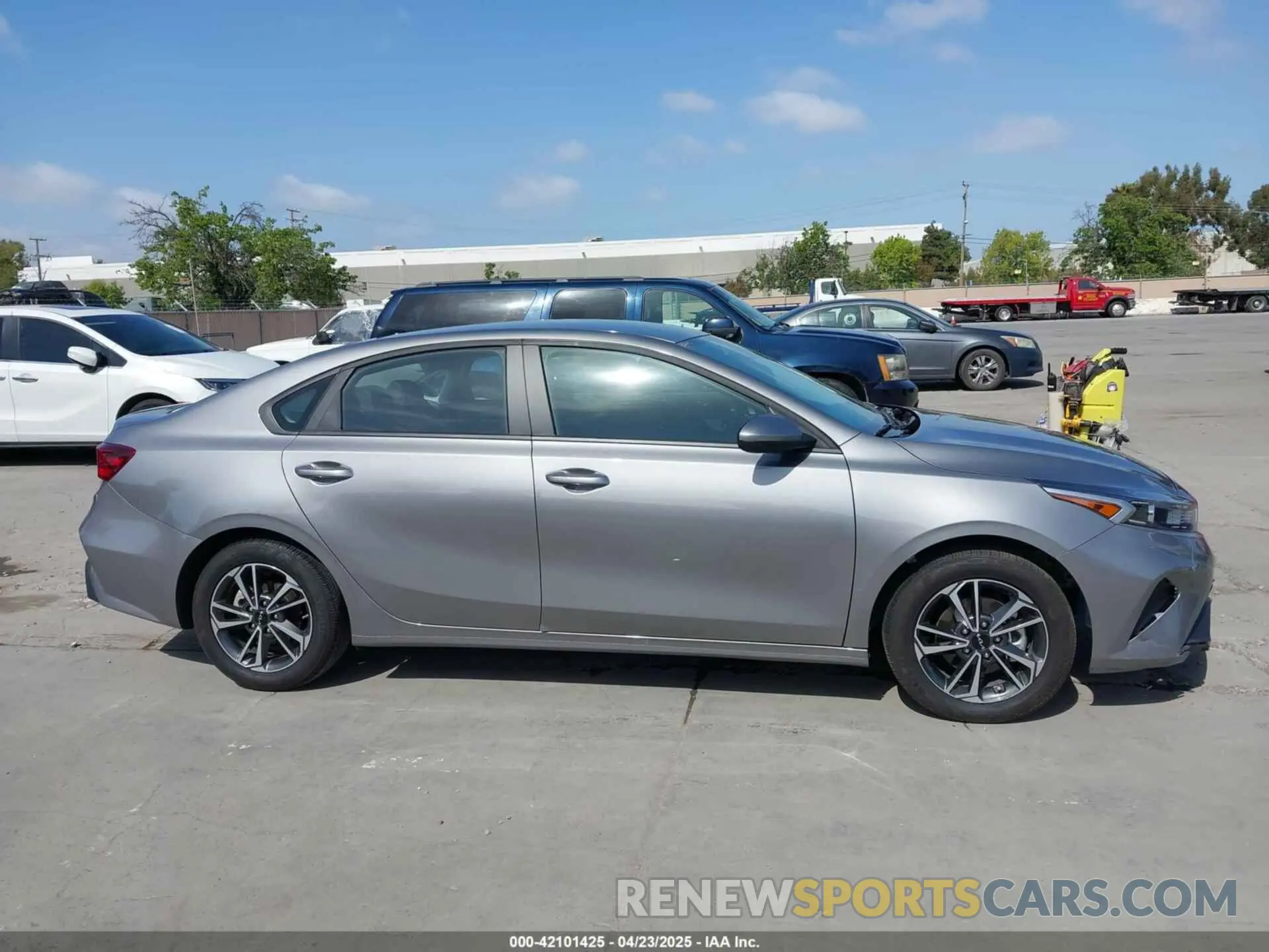 13 Фотография поврежденного автомобиля 3KPF24AD5RE759745 KIA FORTE 2024