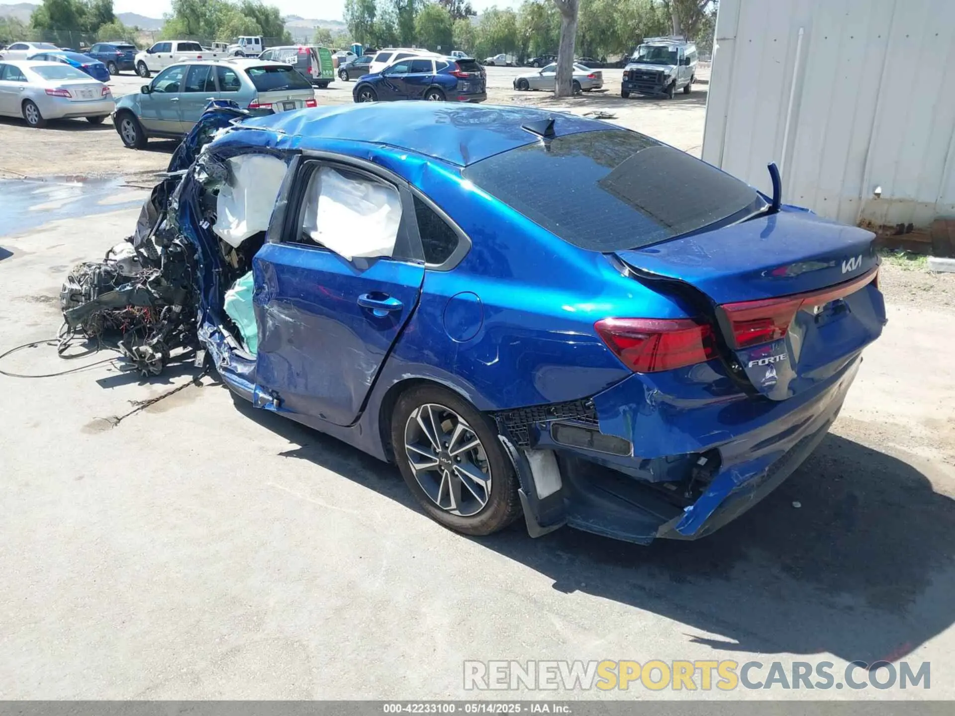 3 Фотография поврежденного автомобиля 3KPF24AD5RE760720 KIA FORTE 2024