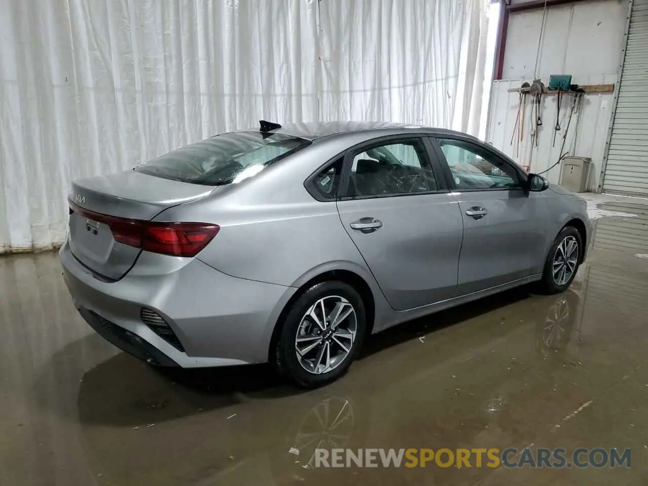 3 Photograph of a damaged car 3KPF24AD5RE762399 KIA FORTE 2024
