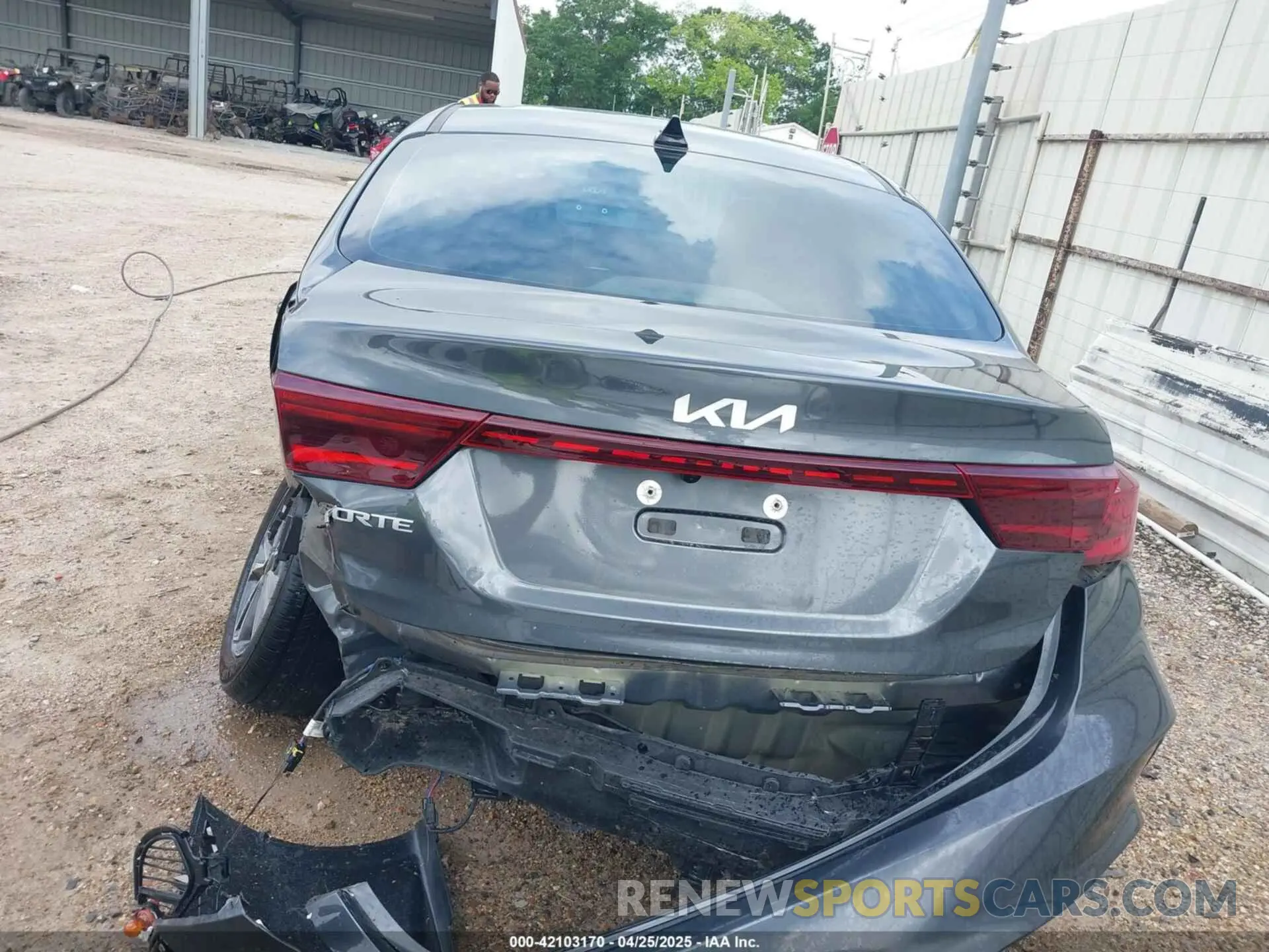 16 Photograph of a damaged car 3KPF24AD5RE764234 KIA FORTE 2024
