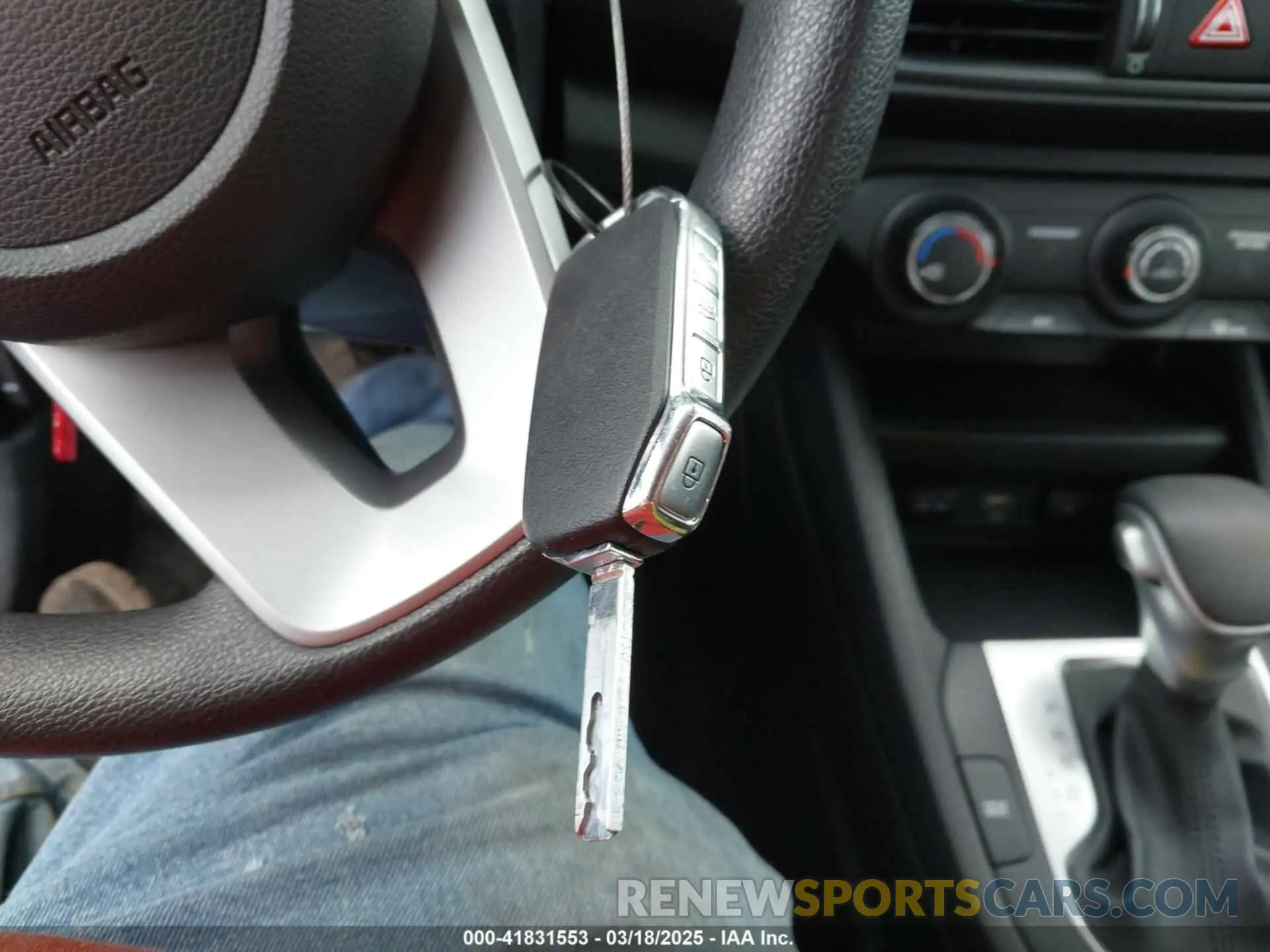 11 Фотография поврежденного автомобиля 3KPF24AD5RE766470 KIA FORTE 2024