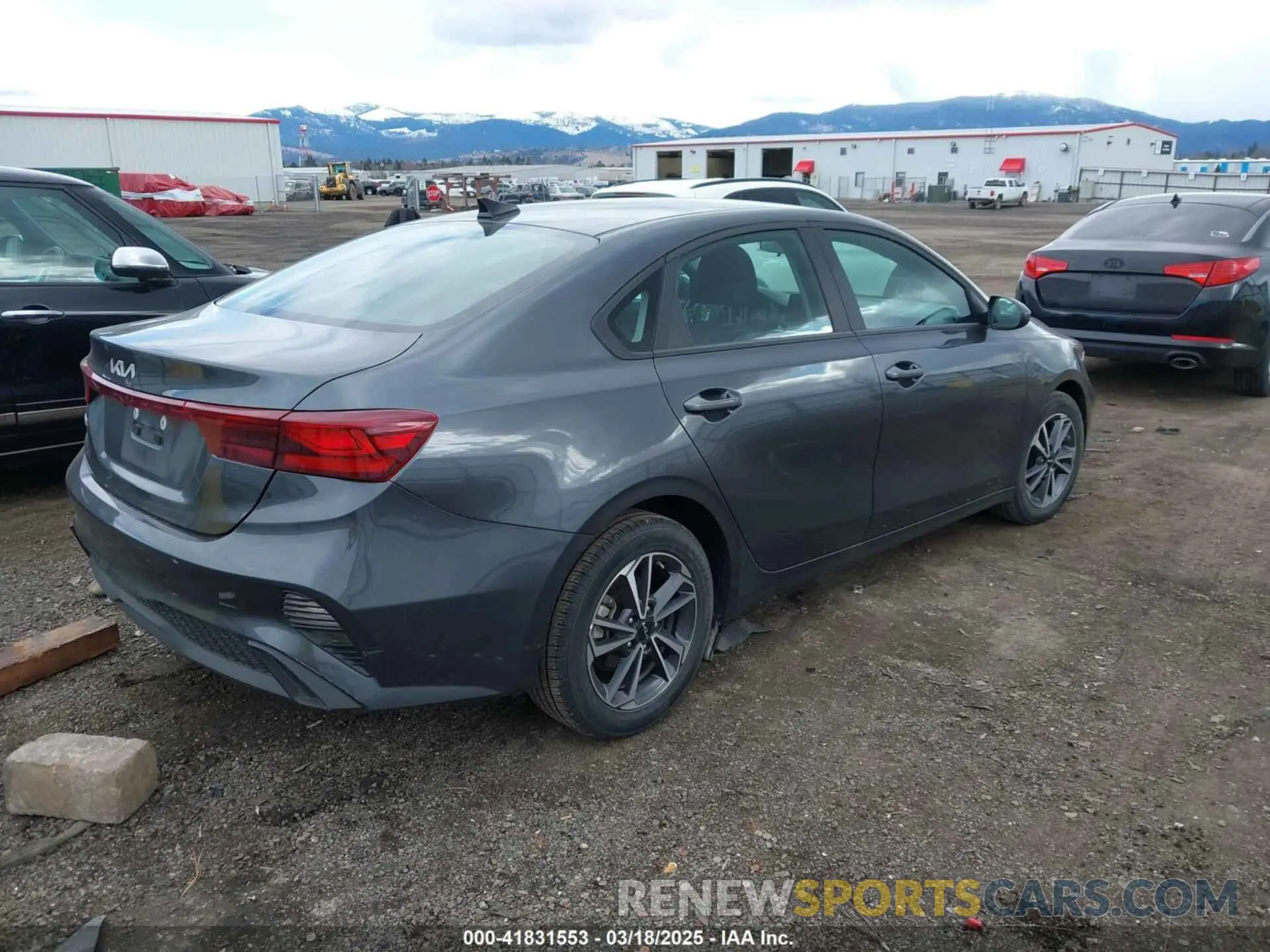 4 Фотография поврежденного автомобиля 3KPF24AD5RE766470 KIA FORTE 2024