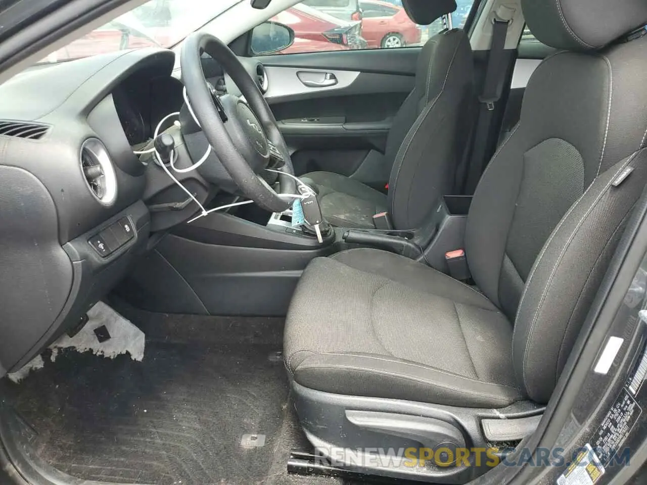 7 Фотография поврежденного автомобиля 3KPF24AD5RE776321 KIA FORTE 2024