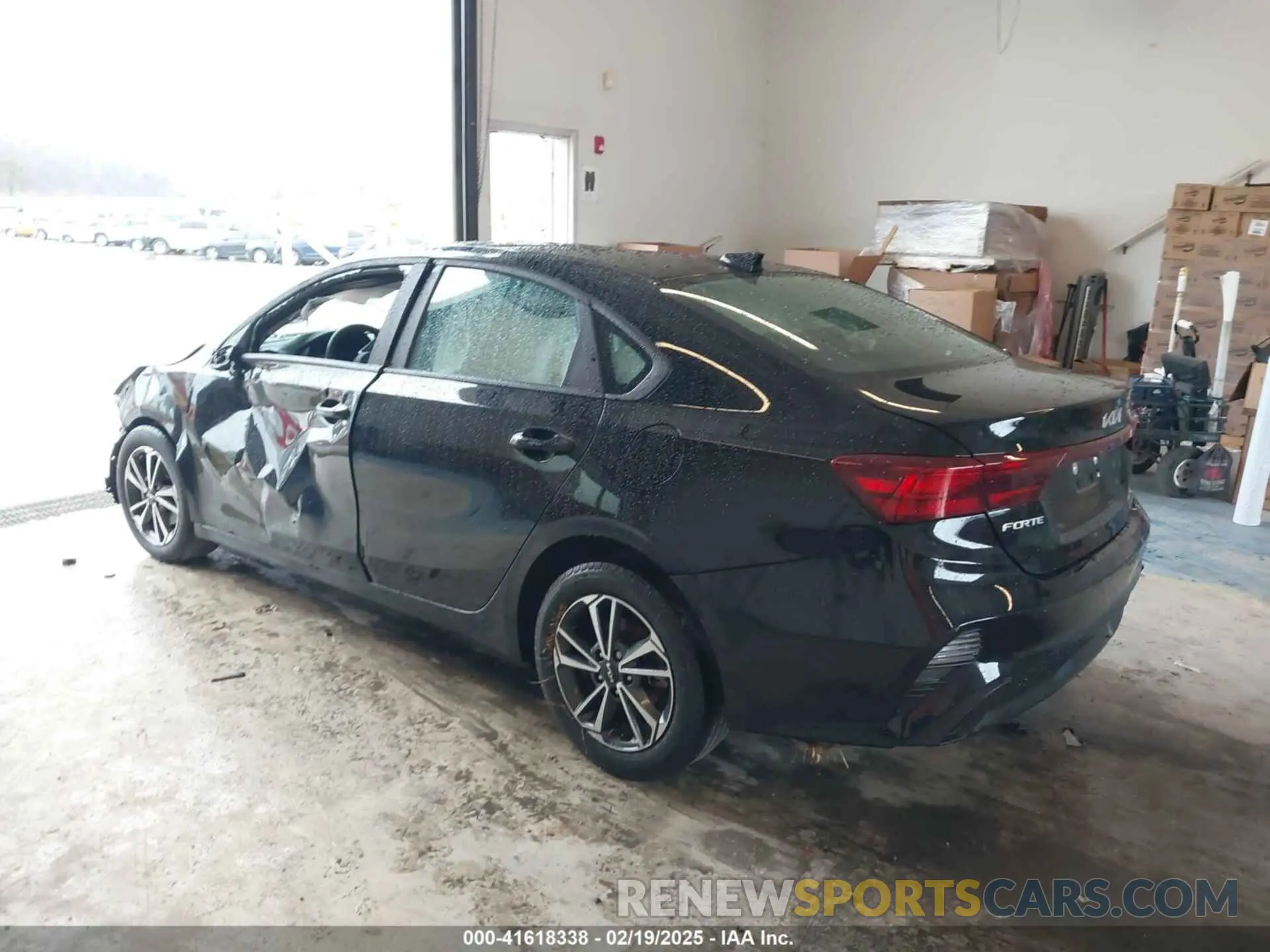 3 Фотография поврежденного автомобиля 3KPF24AD5RE805557 KIA FORTE 2024