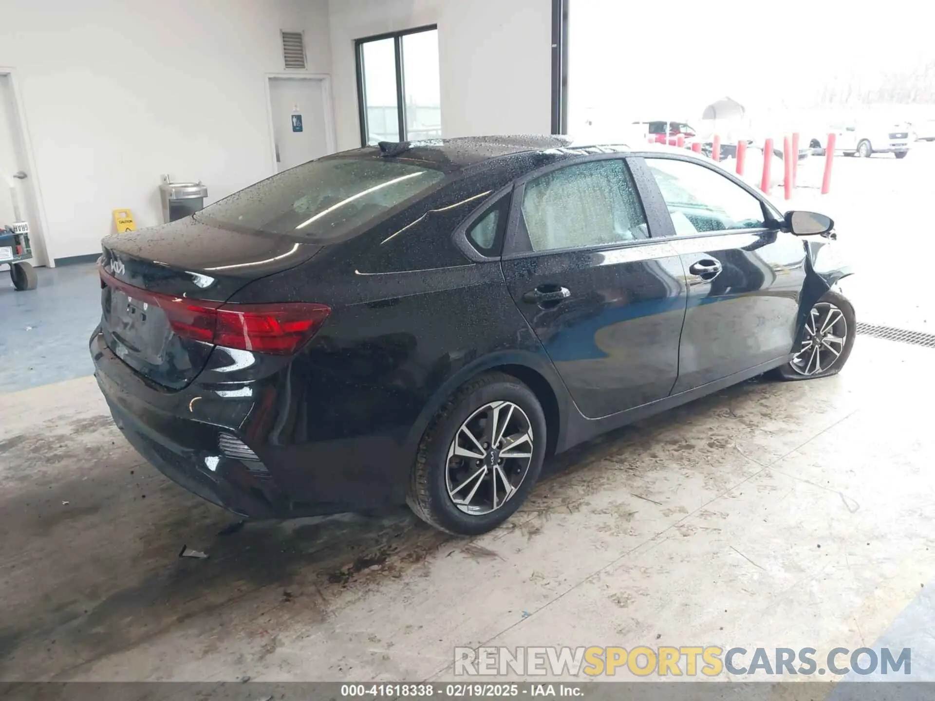 4 Фотография поврежденного автомобиля 3KPF24AD5RE805557 KIA FORTE 2024