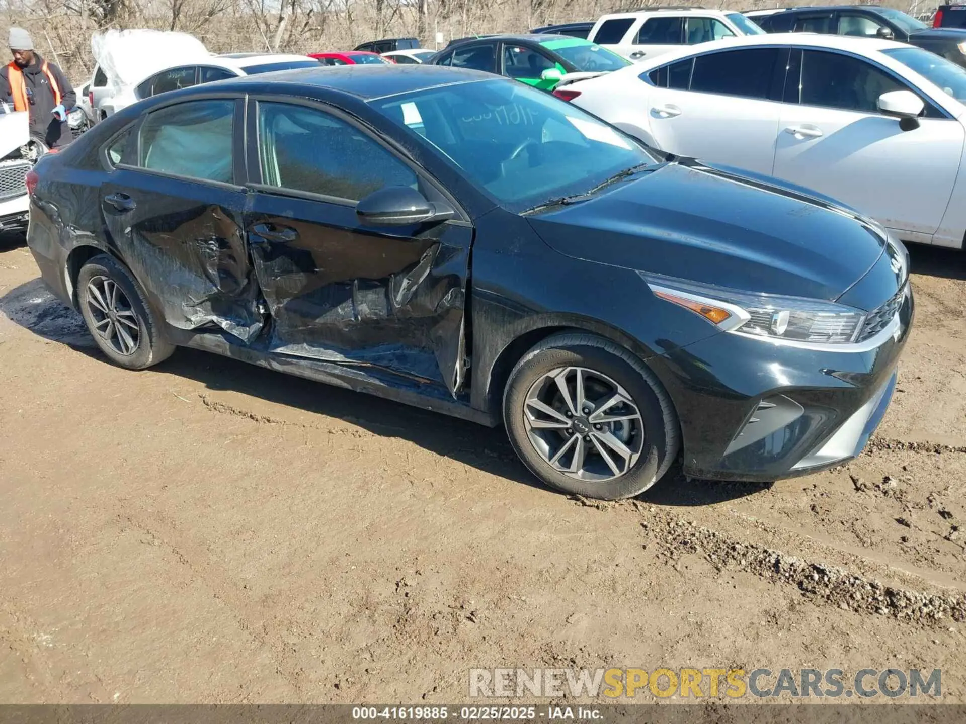 1 Фотография поврежденного автомобиля 3KPF24AD5RE826859 KIA FORTE 2024