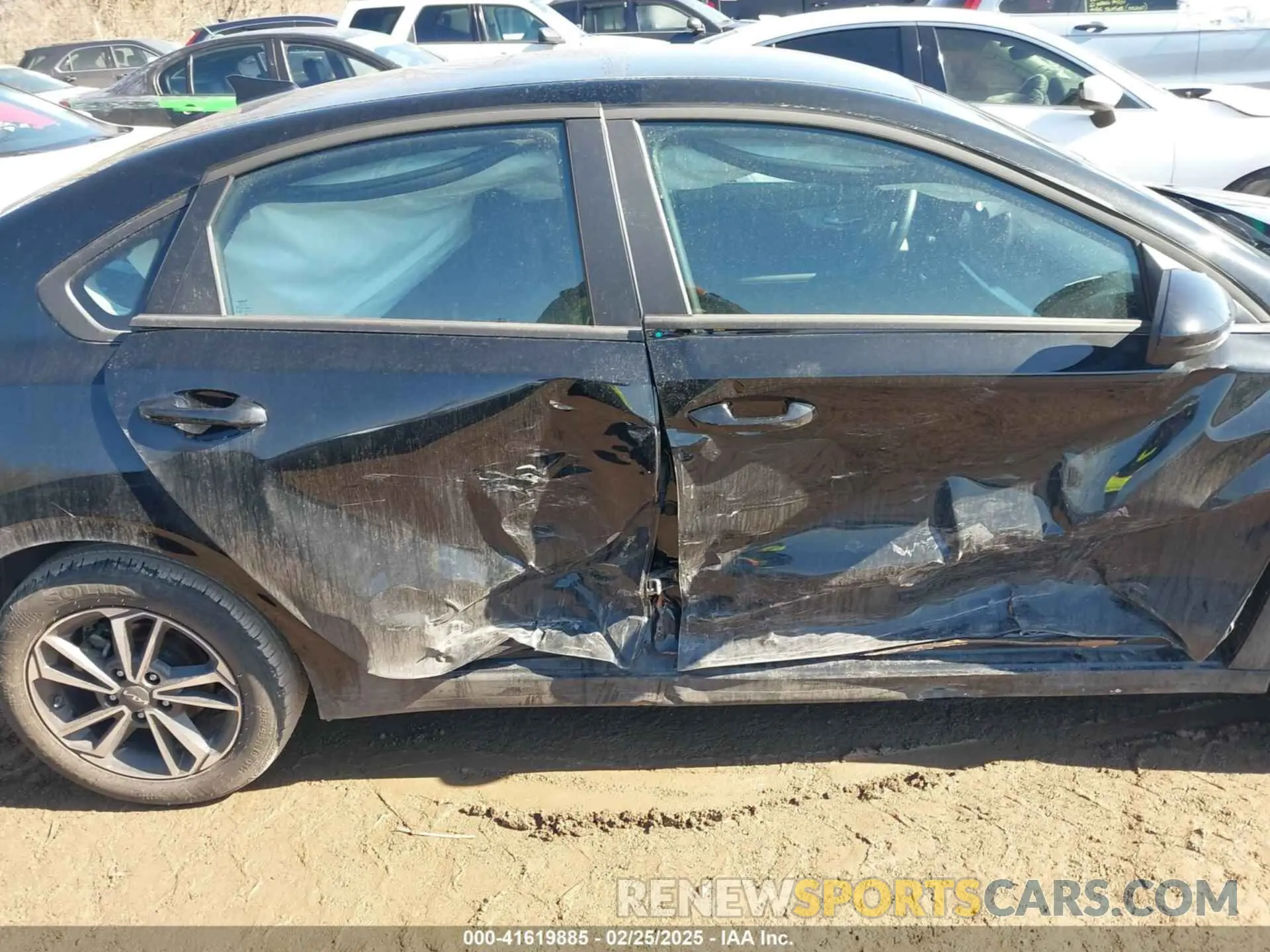 13 Фотография поврежденного автомобиля 3KPF24AD5RE826859 KIA FORTE 2024