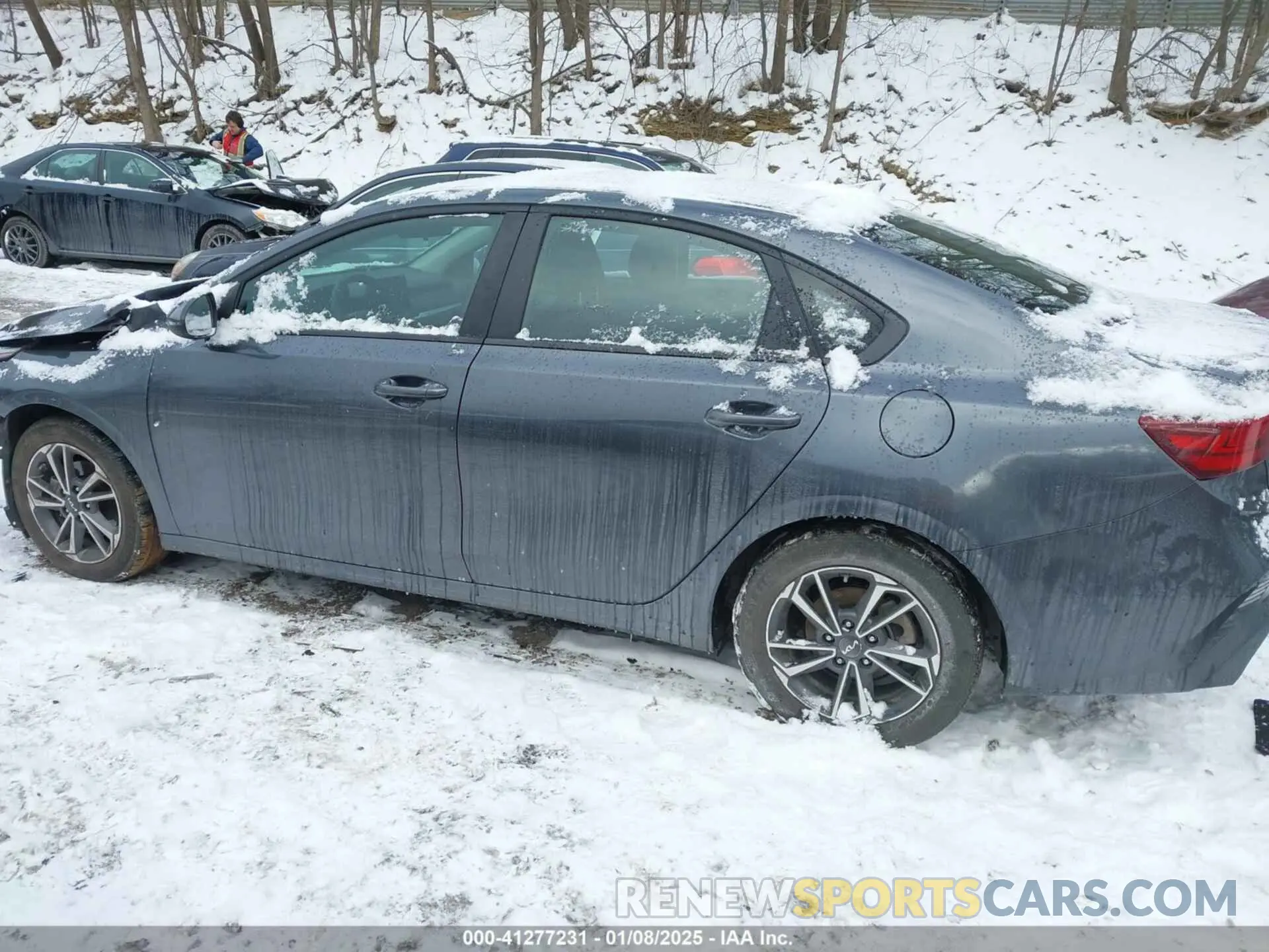 14 Фотография поврежденного автомобиля 3KPF24AD6RE696932 KIA FORTE 2024