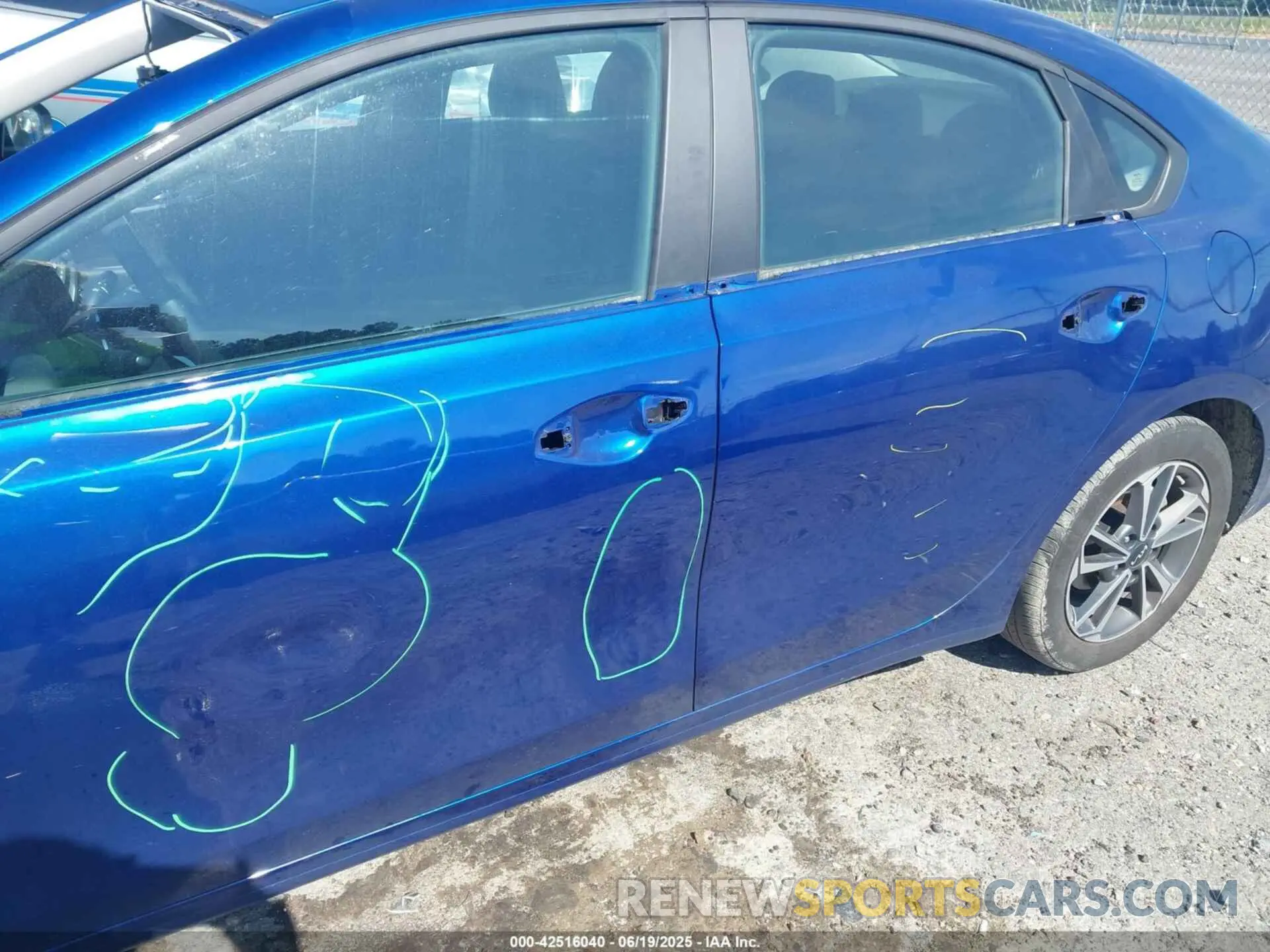 19 Photograph of a damaged car 3KPF24AD6RE704950 KIA FORTE 2024