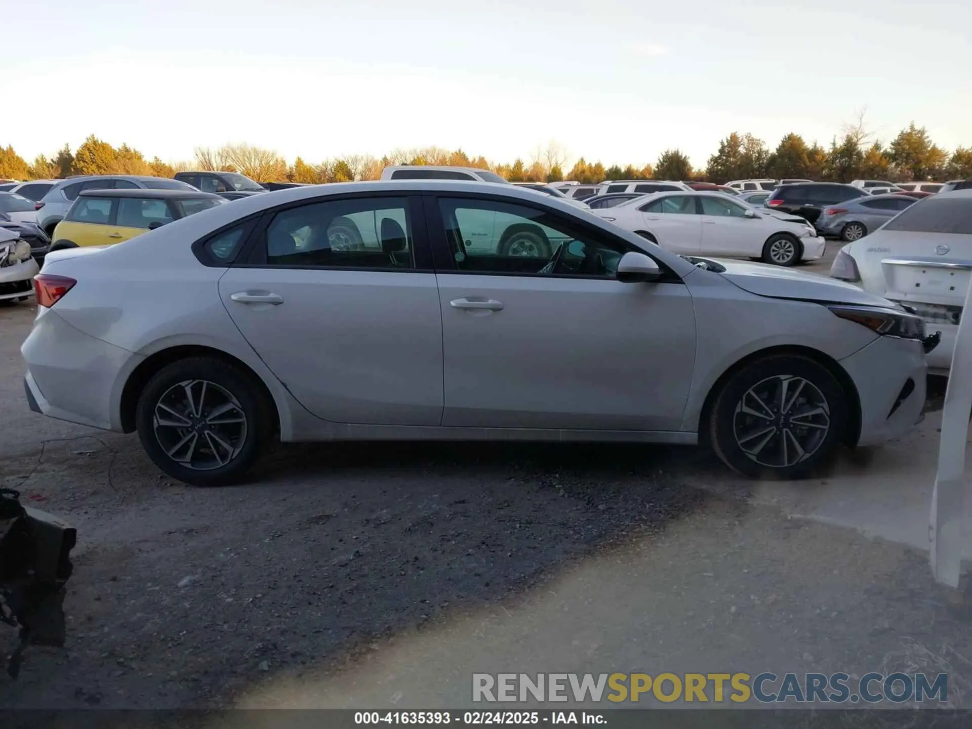 13 Photograph of a damaged car 3KPF24AD6RE716371 KIA FORTE 2024