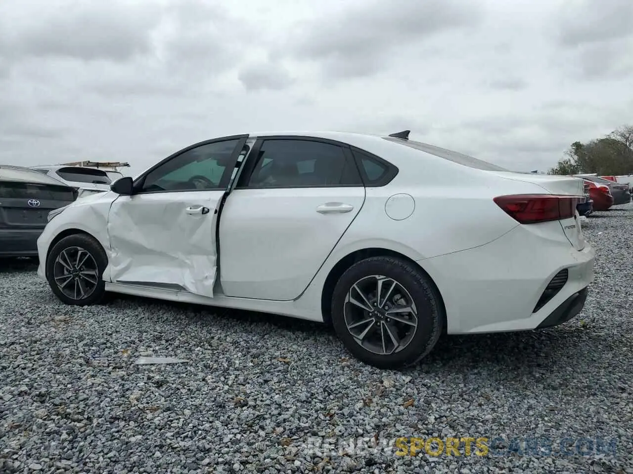 2 Фотография поврежденного автомобиля 3KPF24AD6RE728360 KIA FORTE 2024