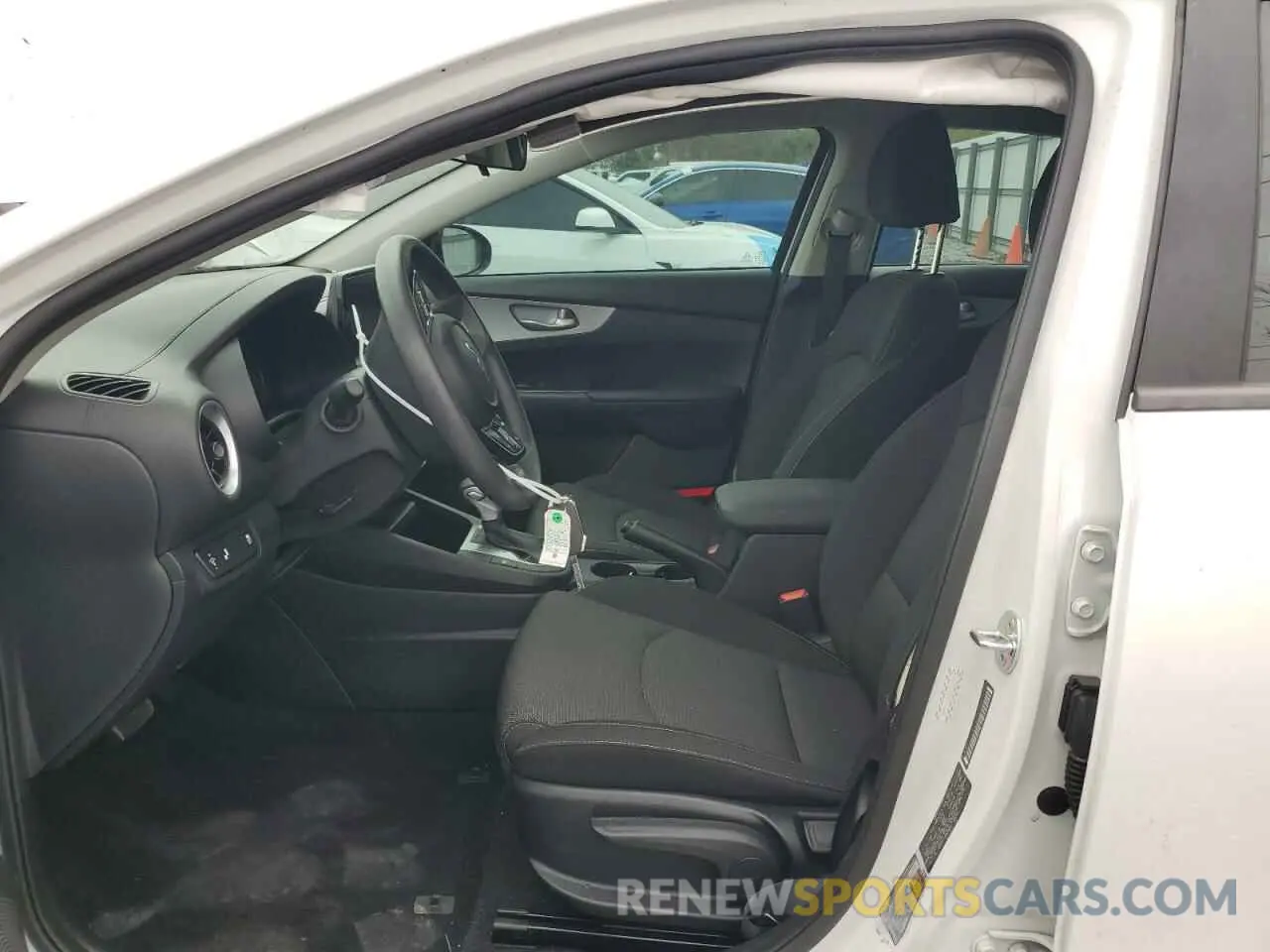 7 Фотография поврежденного автомобиля 3KPF24AD6RE728360 KIA FORTE 2024