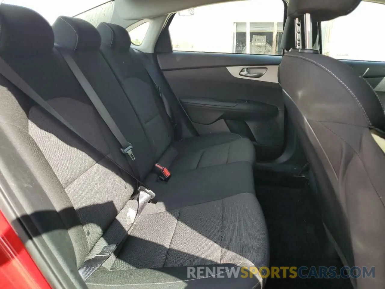 10 Фотография поврежденного автомобиля 3KPF24AD6RE733994 KIA FORTE 2024