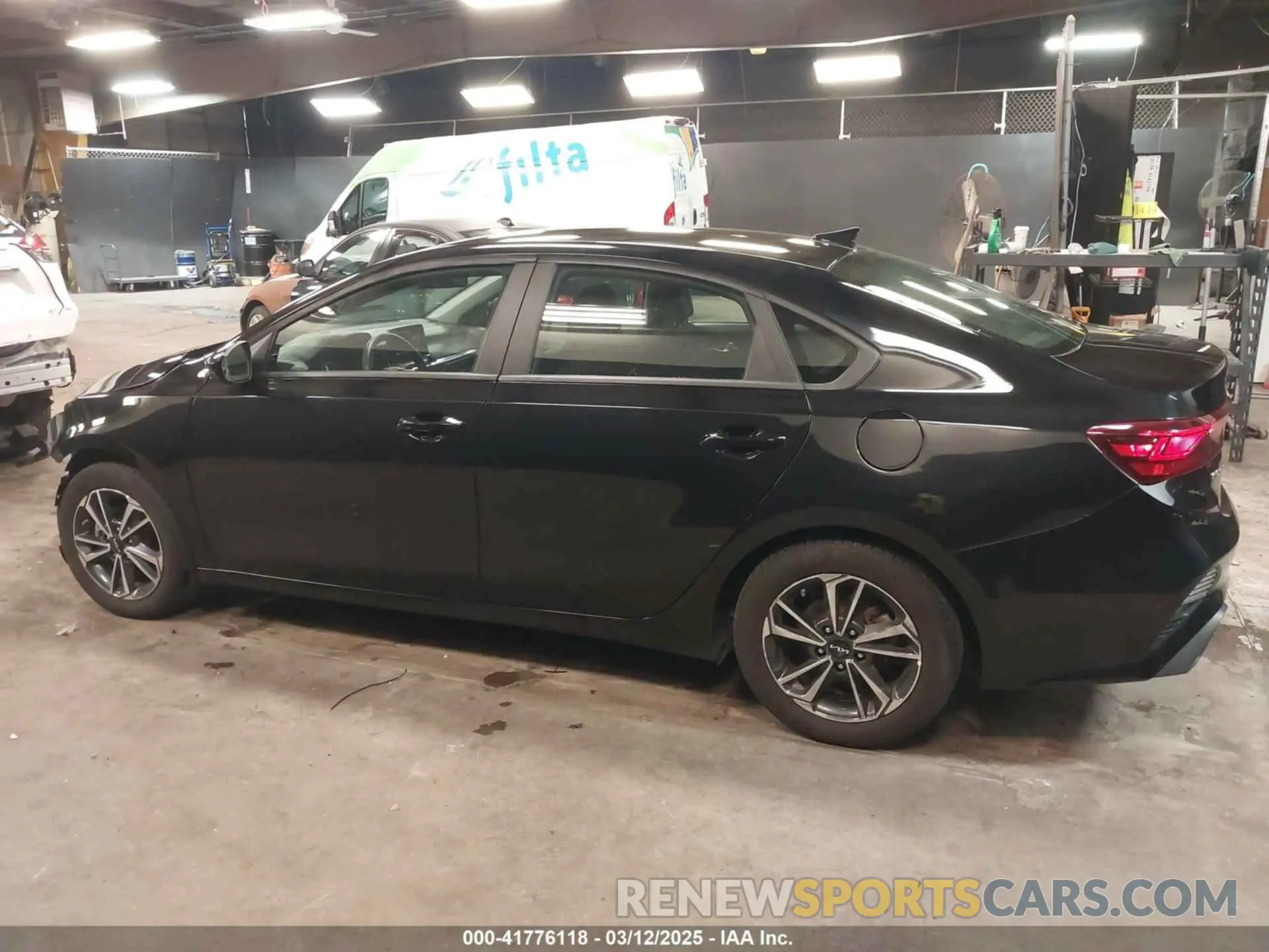 15 Photograph of a damaged car 3KPF24AD6RE745031 KIA FORTE 2024