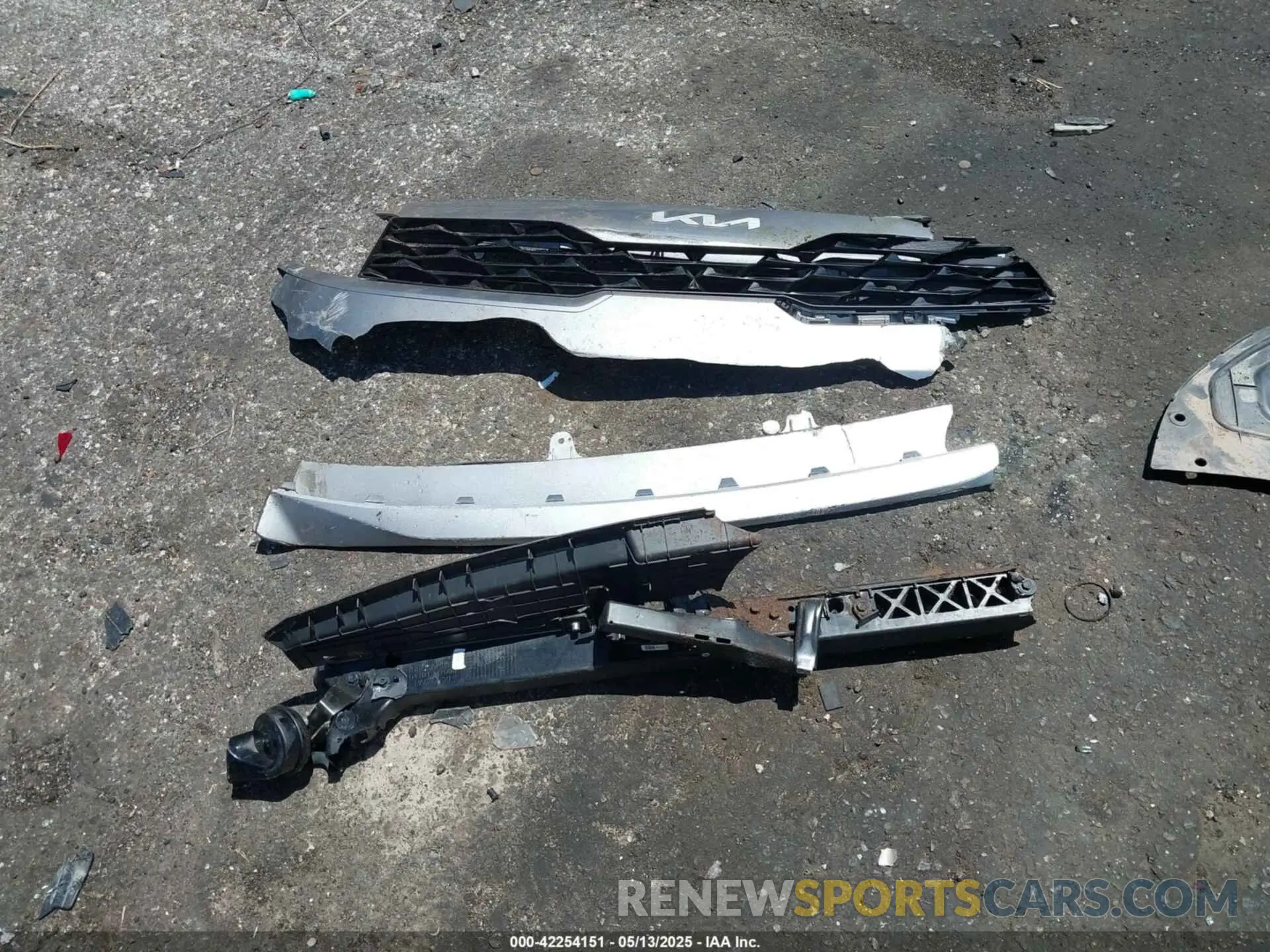 12 Фотография поврежденного автомобиля 3KPF24AD6RE759558 KIA FORTE 2024