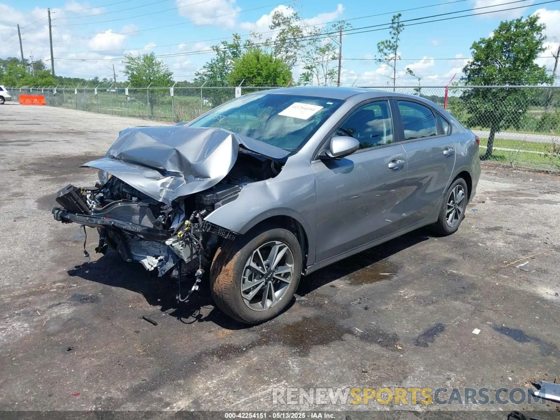2 Фотография поврежденного автомобиля 3KPF24AD6RE759558 KIA FORTE 2024
