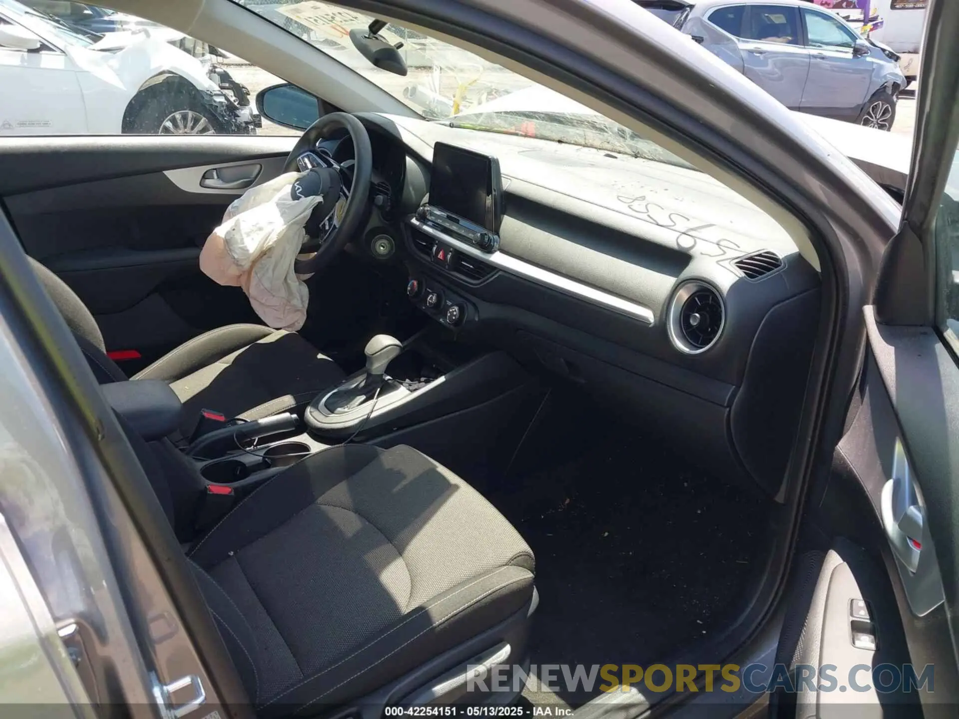 5 Фотография поврежденного автомобиля 3KPF24AD6RE759558 KIA FORTE 2024