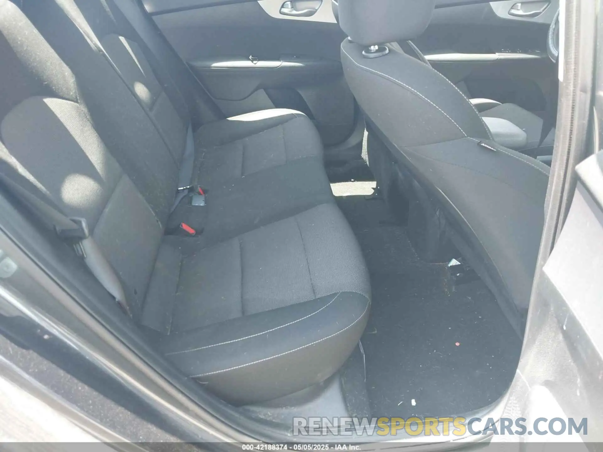 8 Фотография поврежденного автомобиля 3KPF24AD6RE766882 KIA FORTE 2024