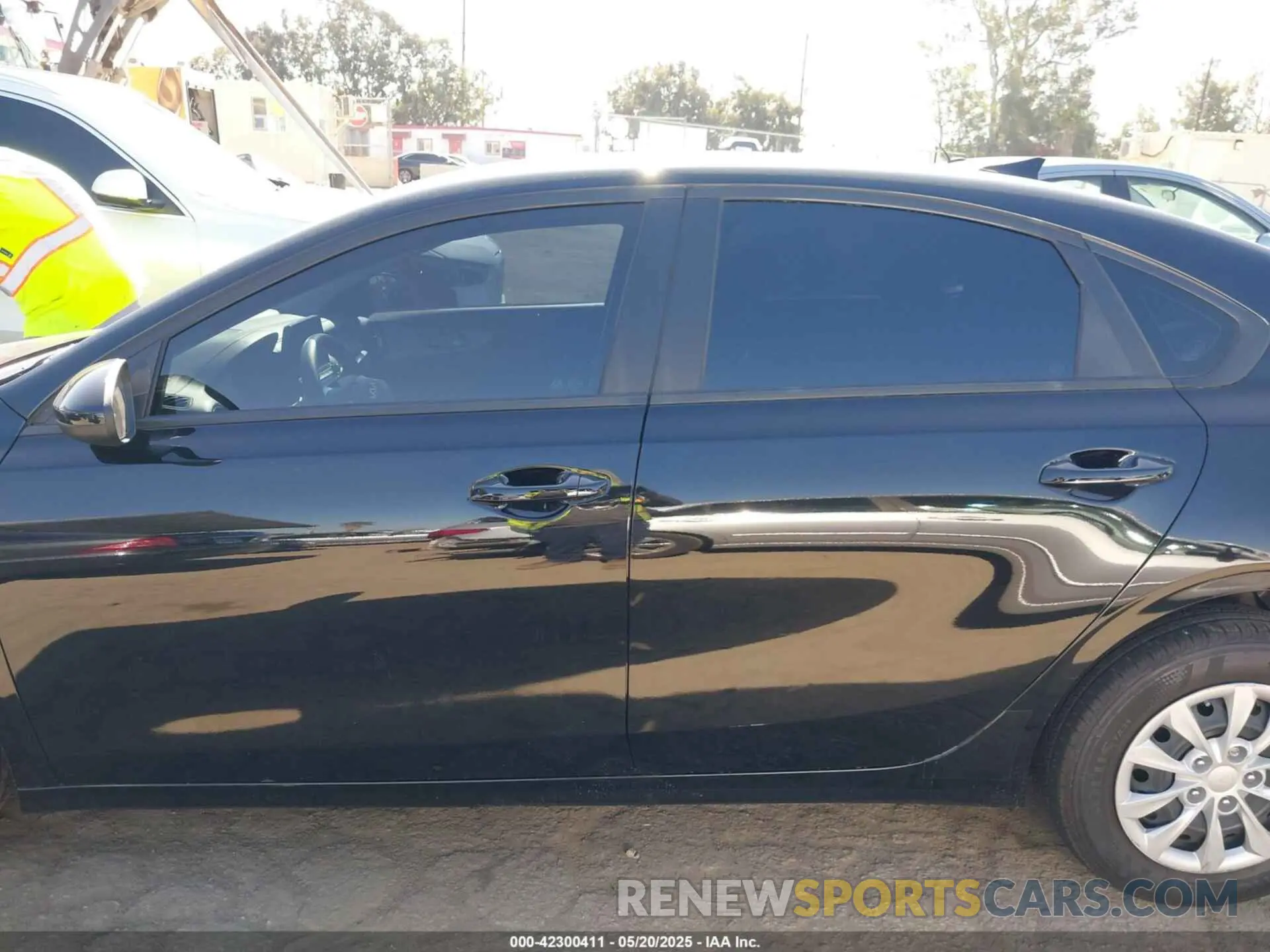 14 Photograph of a damaged car 3KPF24AD6RE802943 KIA FORTE 2024